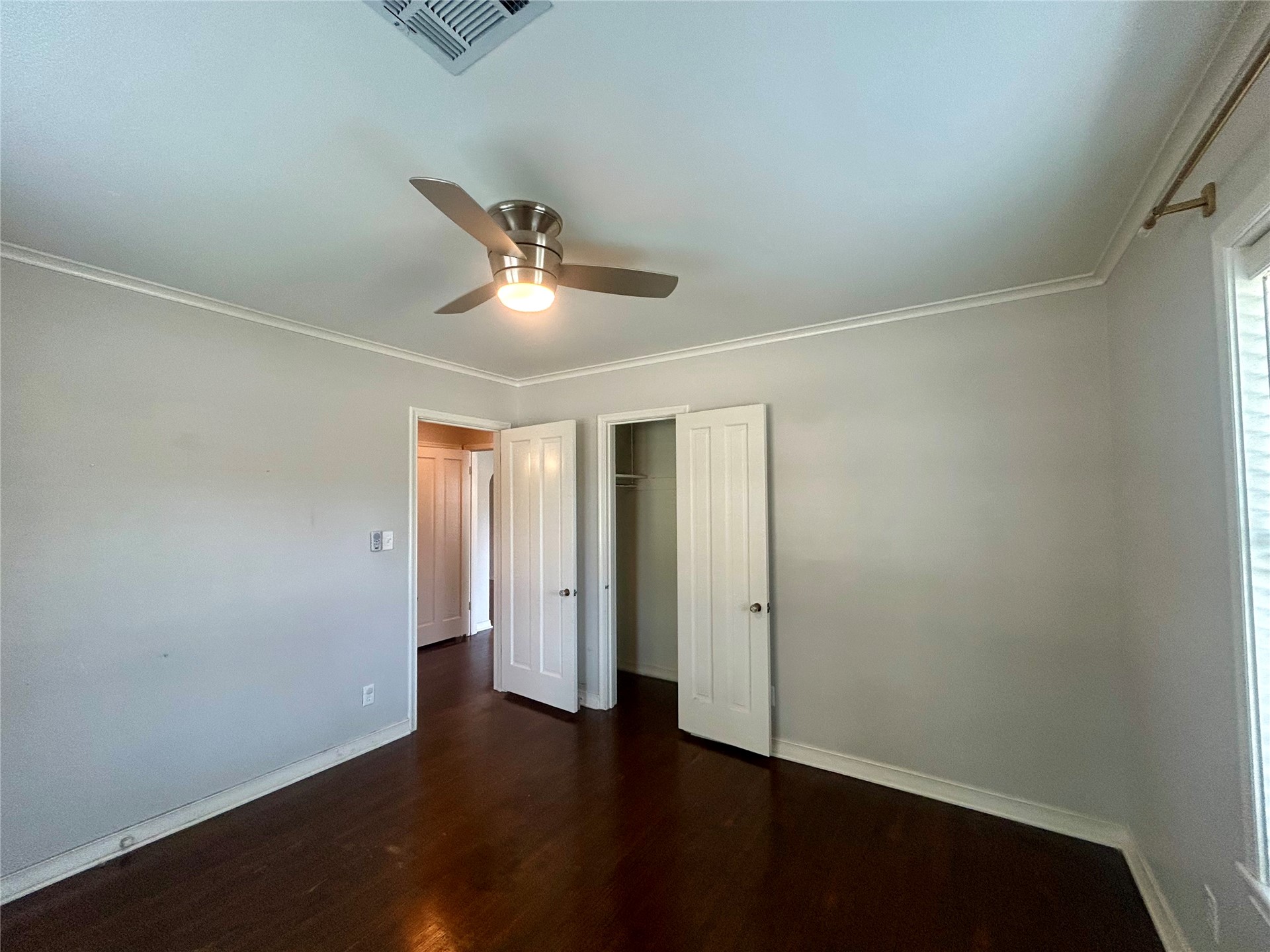 1348 S College Avenue Property Photo 9