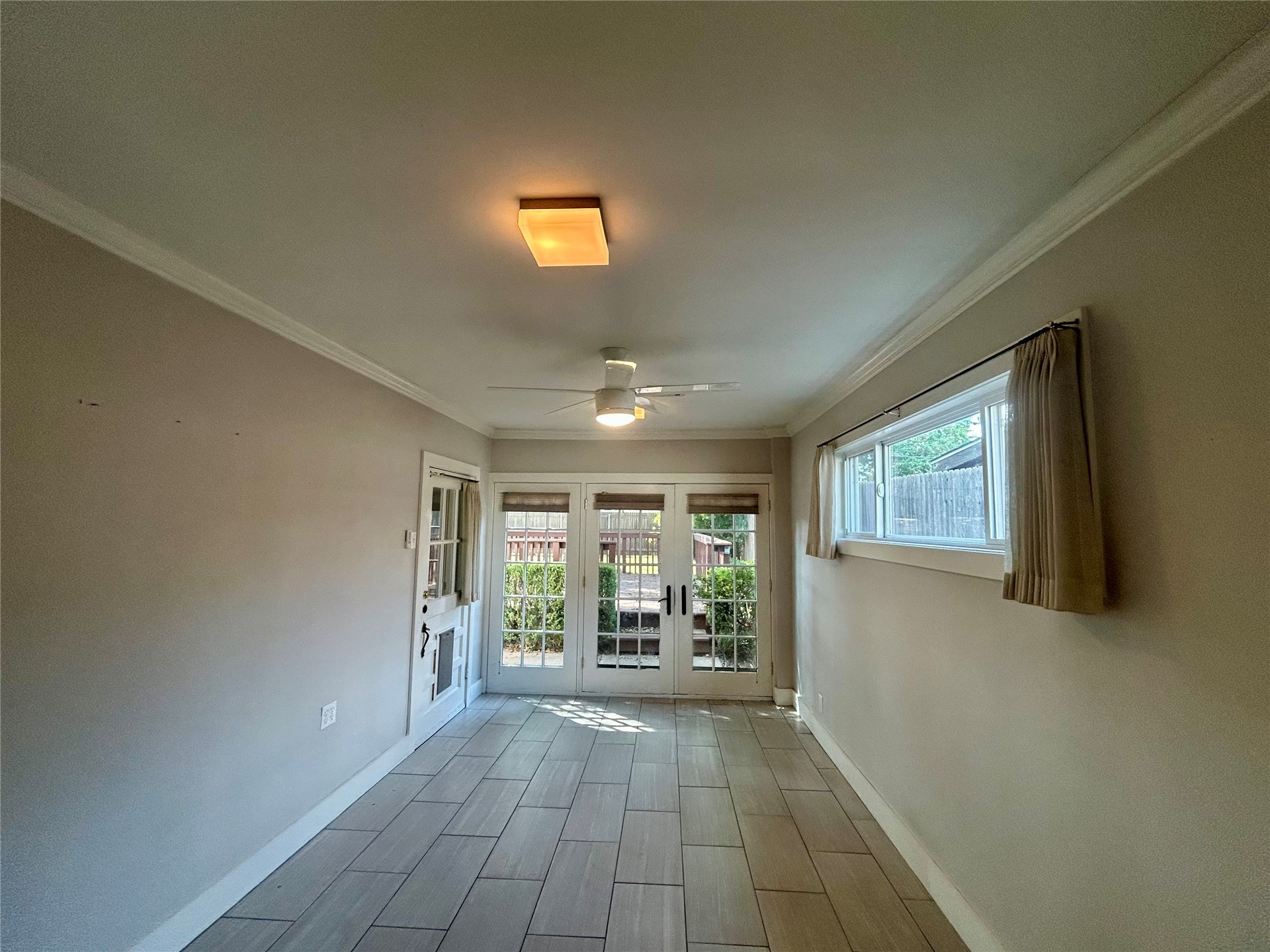 1348 S College Avenue Property Photo 25