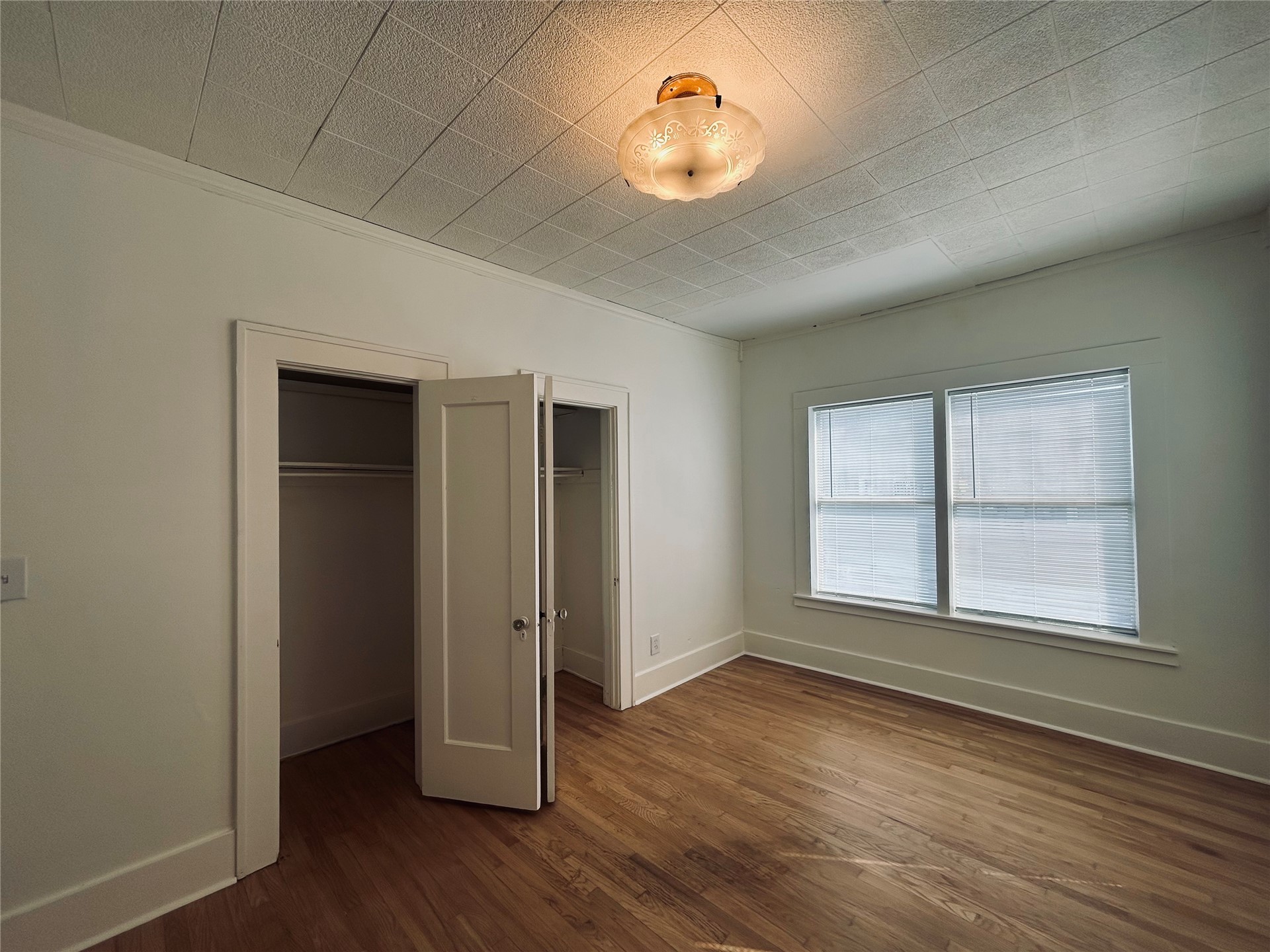 1348 S College Avenue Property Photo 27