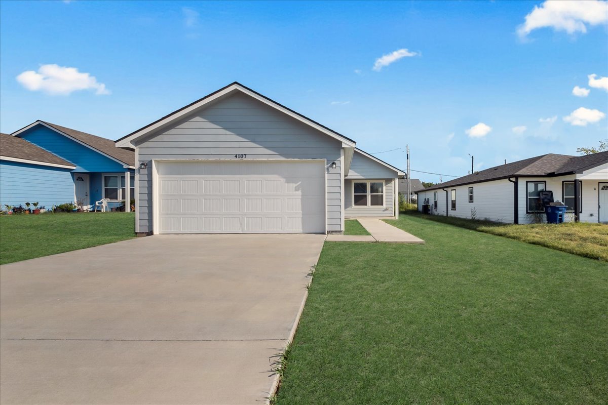 4107 W 56th Place Property Photo 3