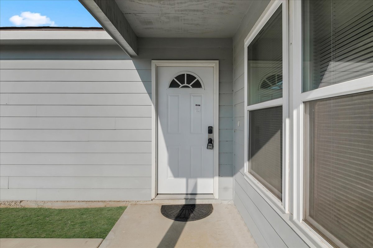 4107 W 56th Place Property Photo 7