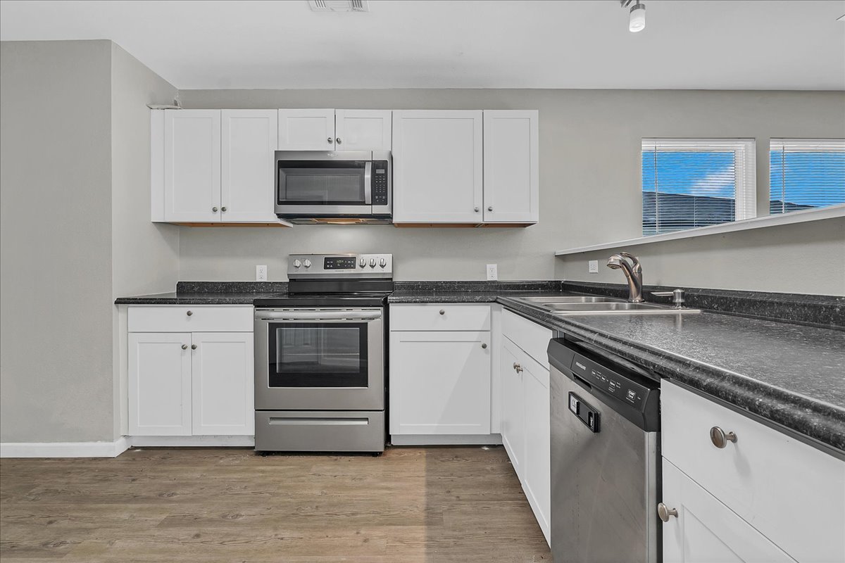 4107 W 56th Place Property Photo 17