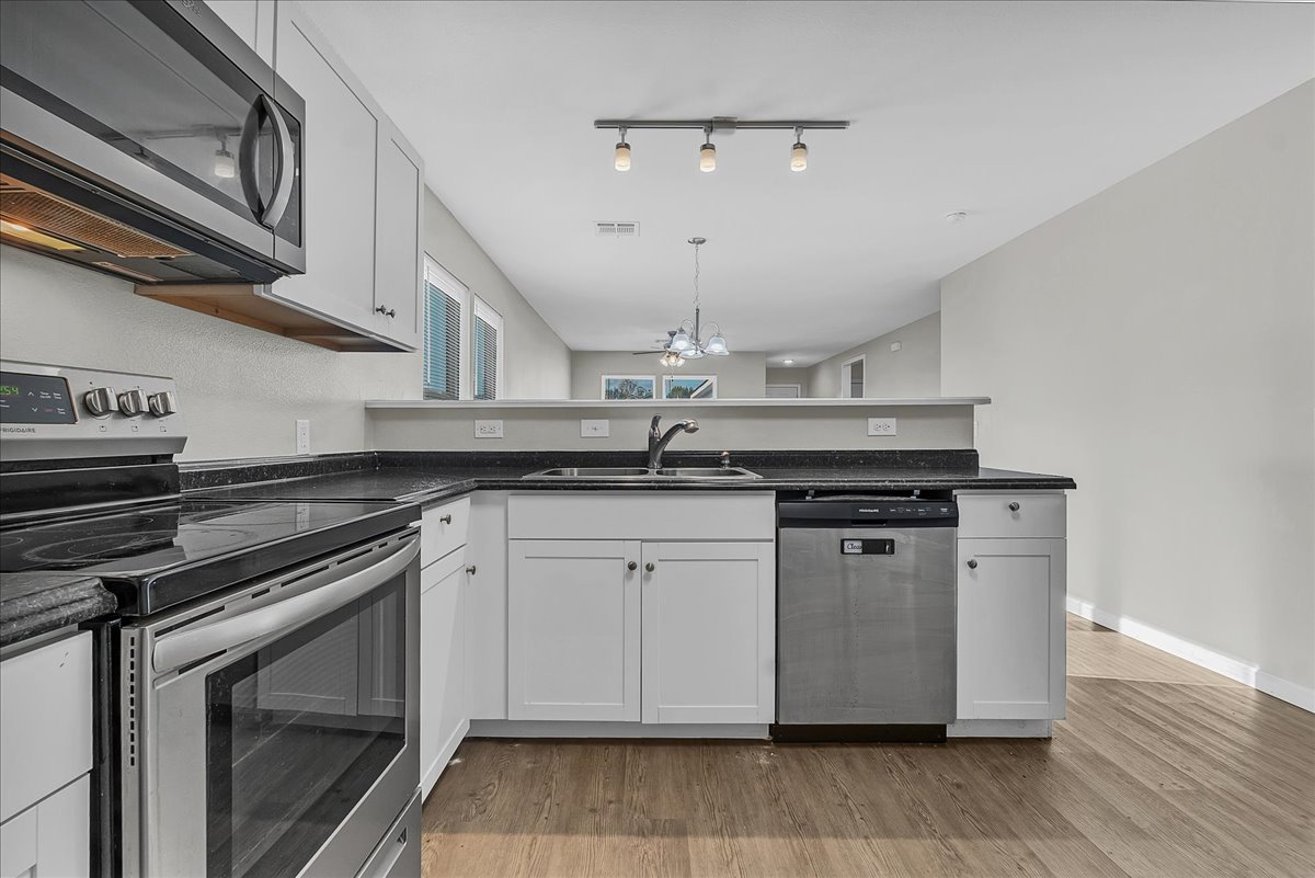 4107 W 56th Place Property Photo 18