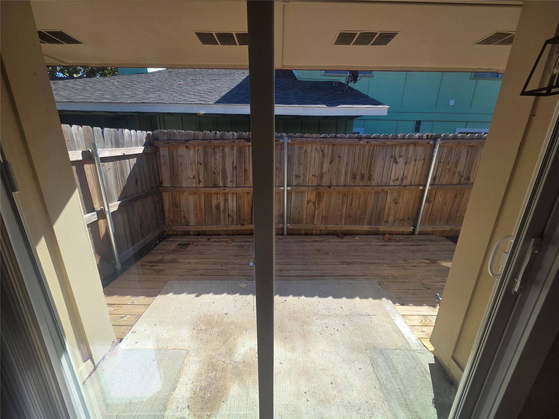 11038 E 16th Street Property Photo 4