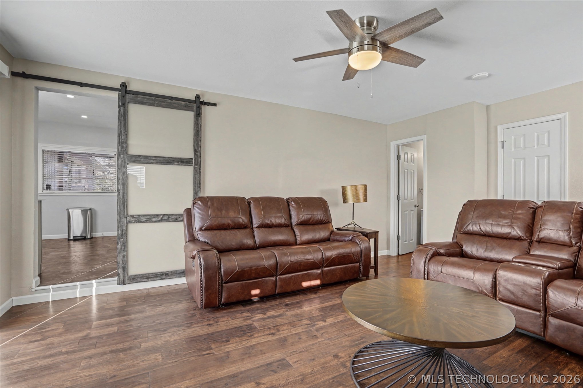 2441 S Norwood Avenue Property Photo 12