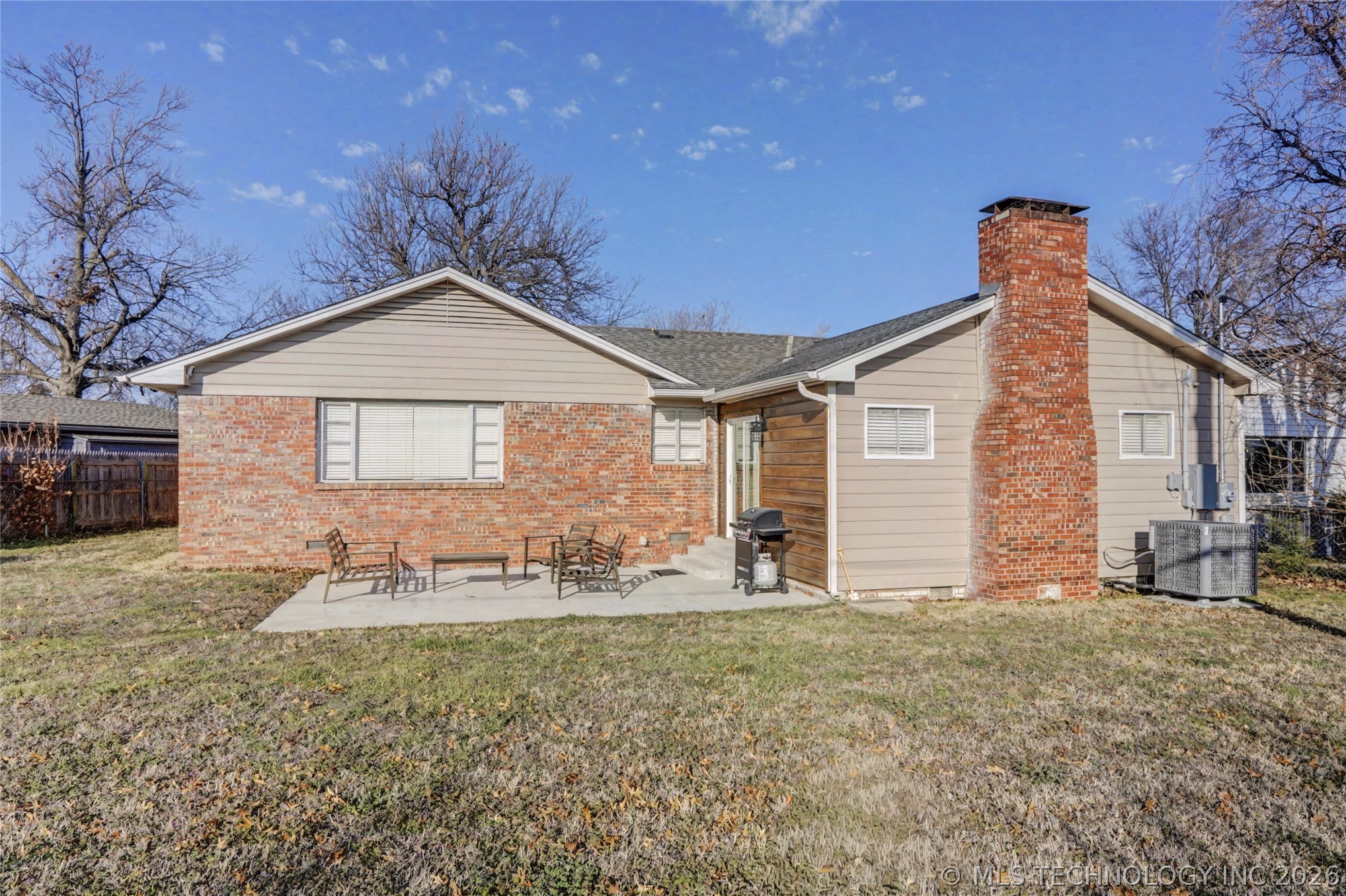 2441 S Norwood Avenue Property Photo 24