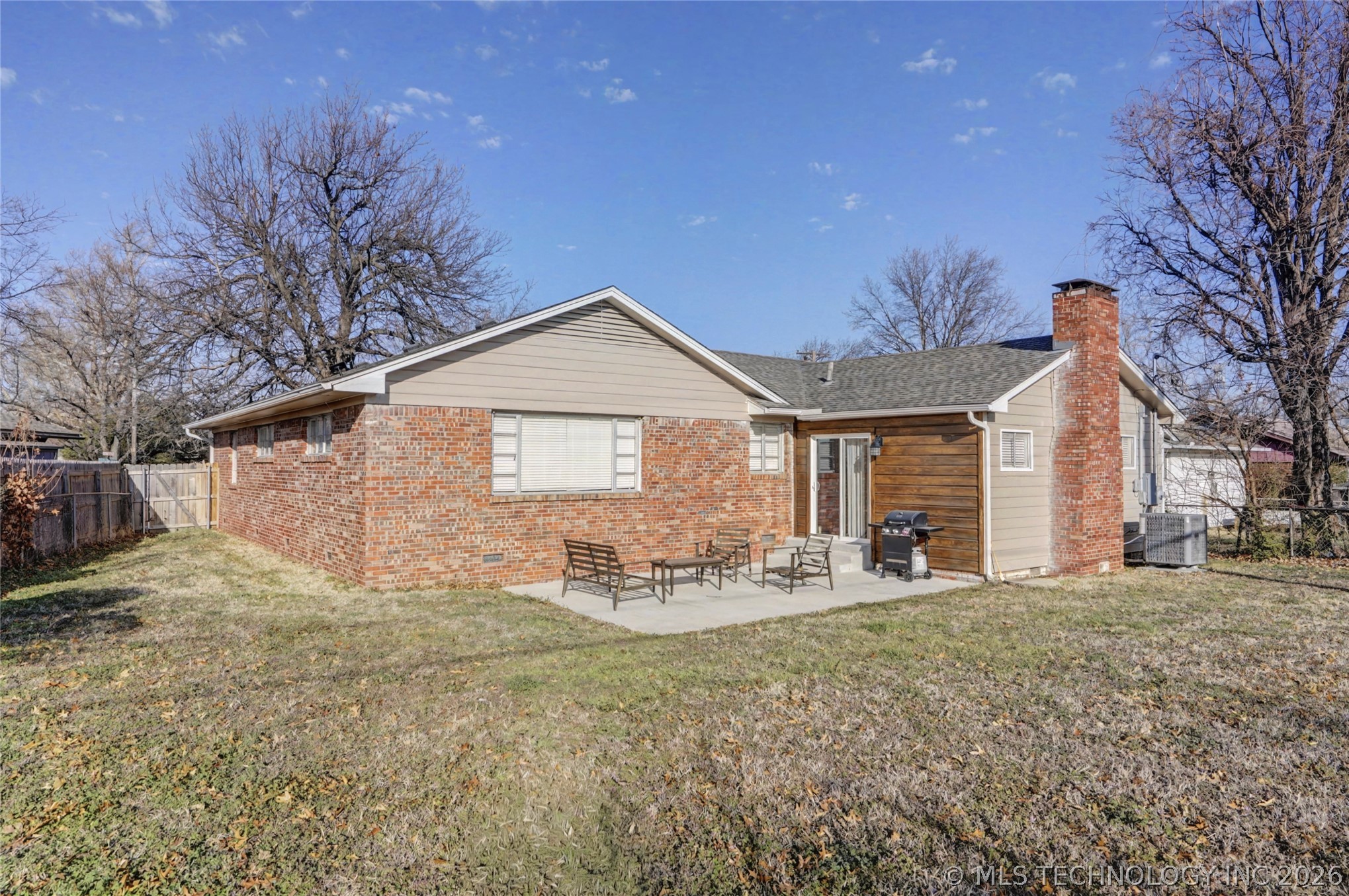 2441 S Norwood Avenue Property Photo 25