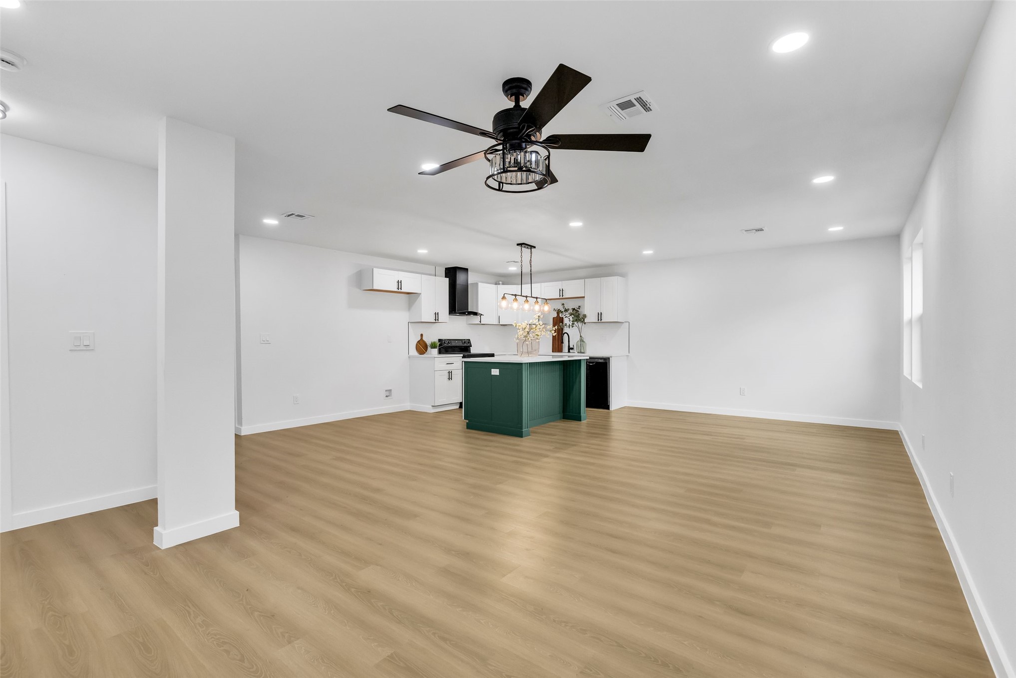 1532 N Kingston Place Property Photo 8