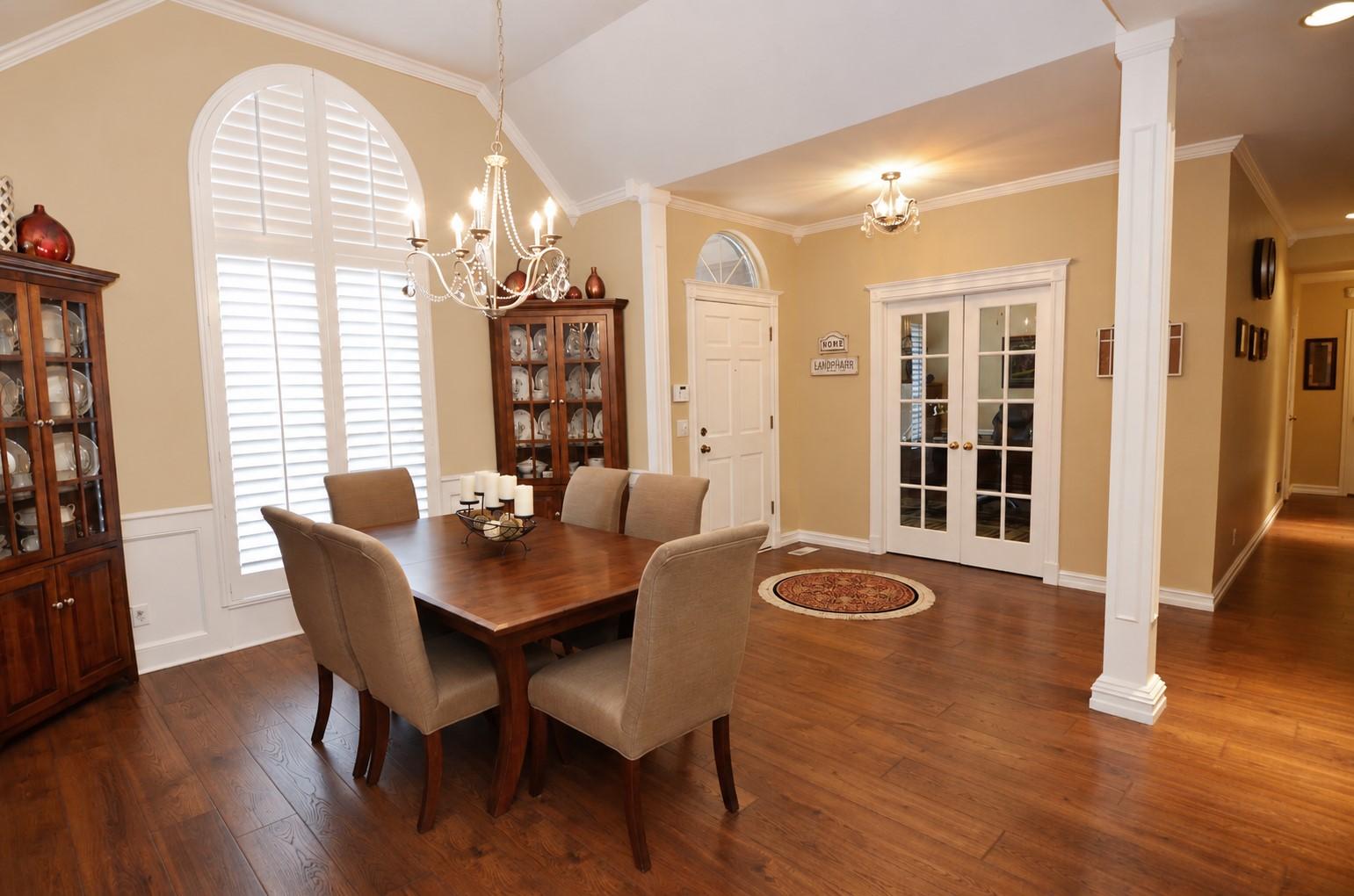 5408 Orlando Circle Property Photo 5