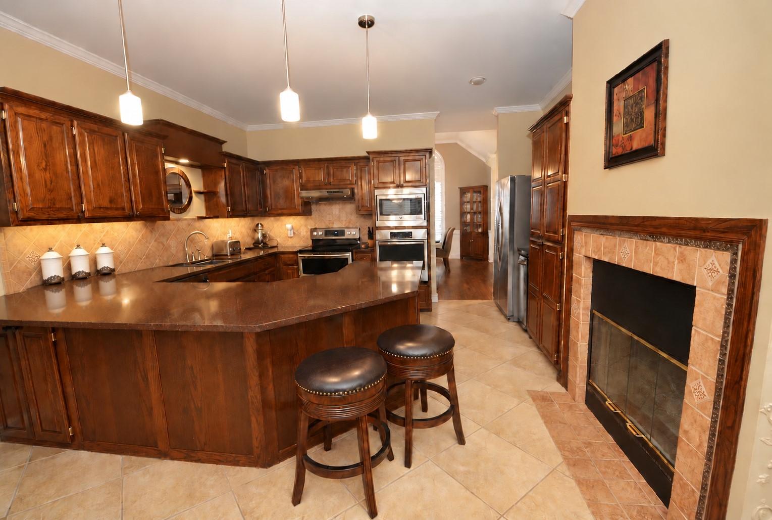5408 Orlando Circle Property Photo 9