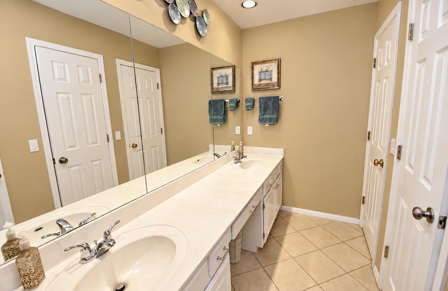 5408 Orlando Circle Property Photo 20