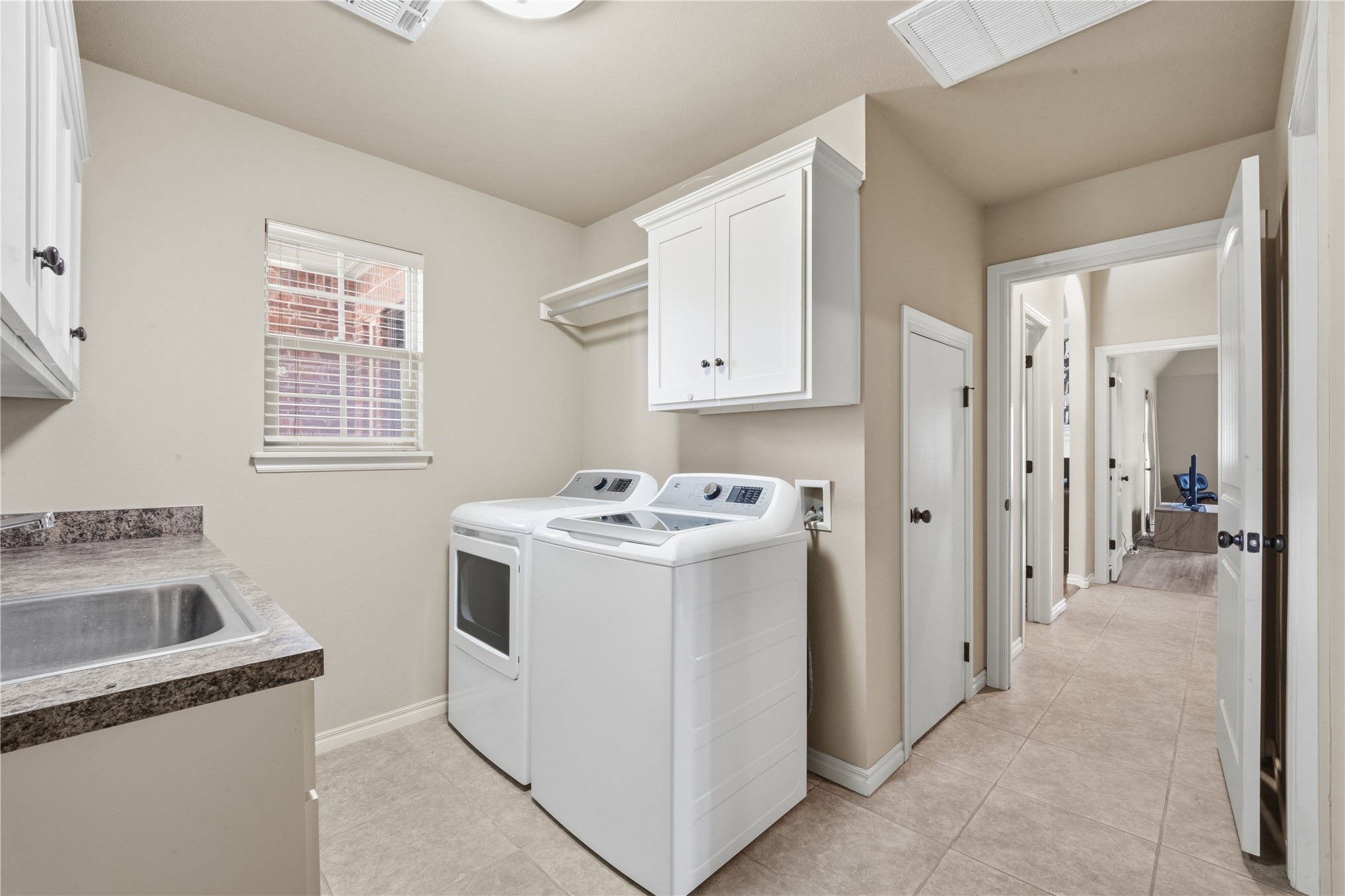 4105 N Lions Place Property Photo 39