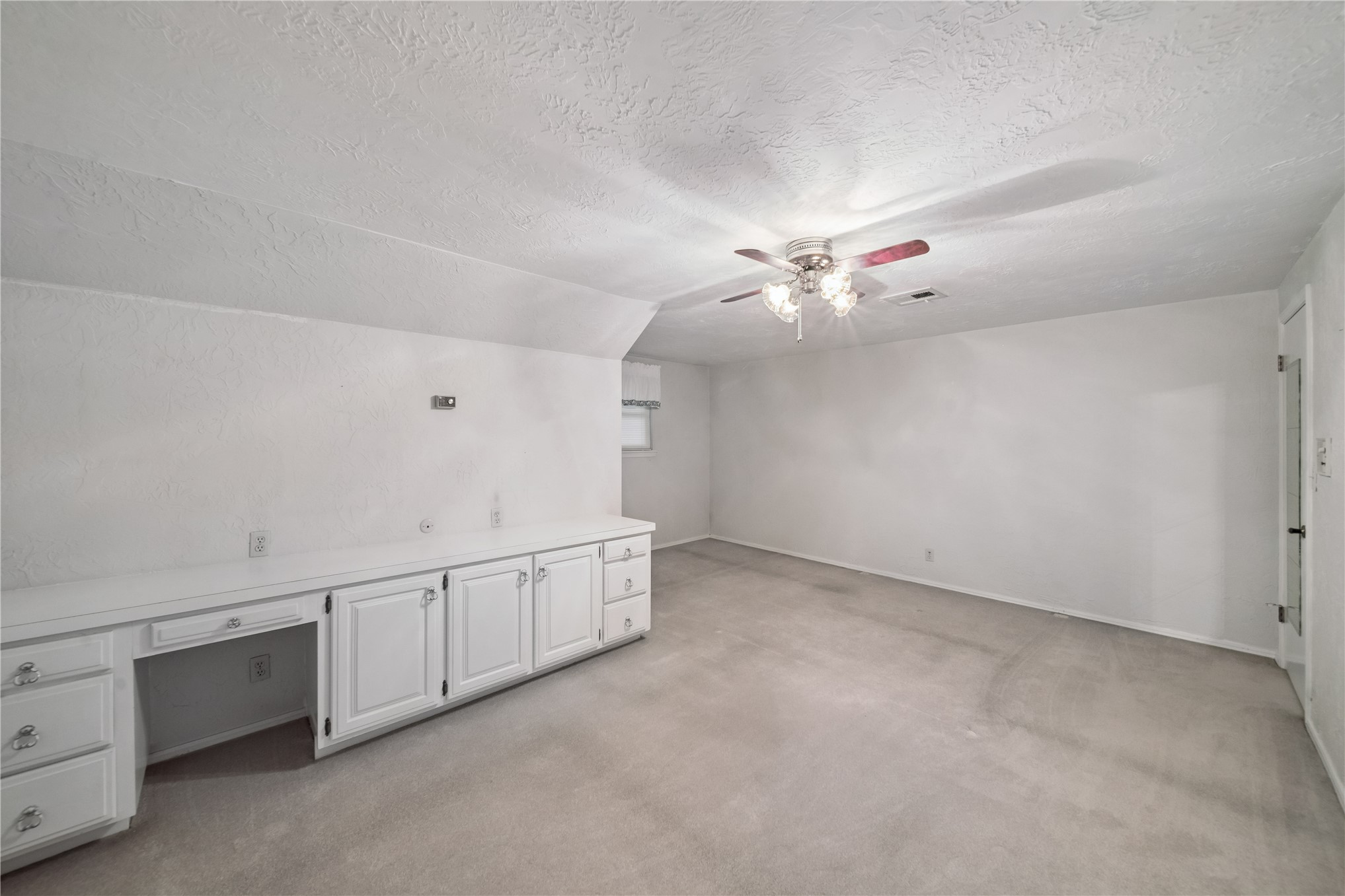 13251 S 275th East Avenue Property Photo 33