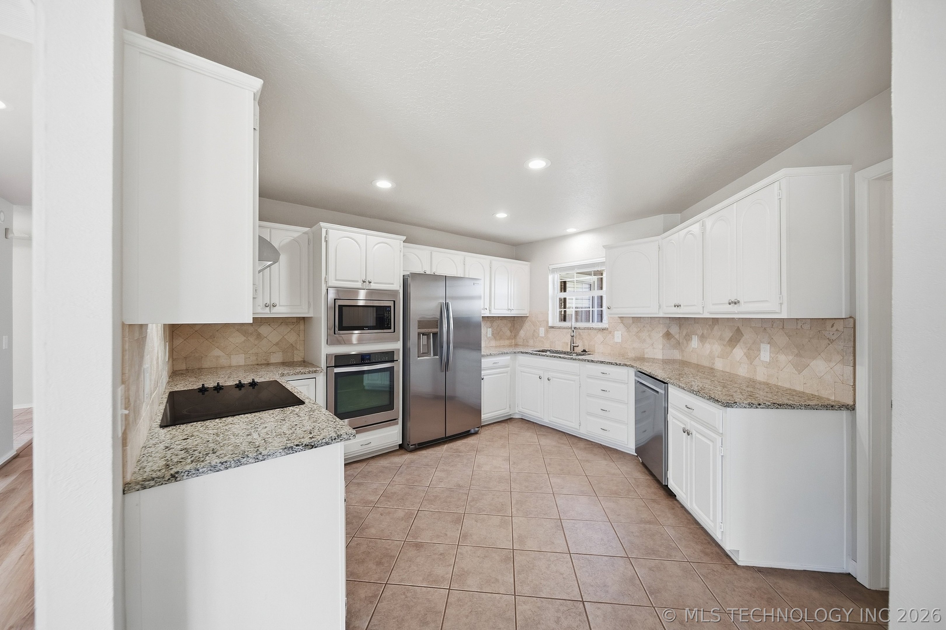 7756 S Hudson Avenue Property Photo 9