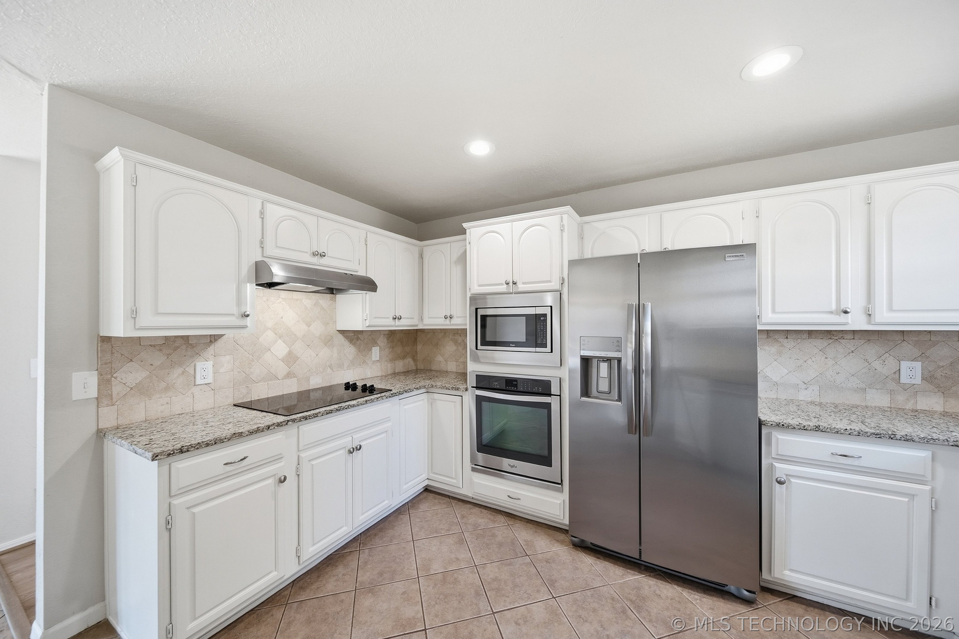 7756 S Hudson Avenue Property Photo 12