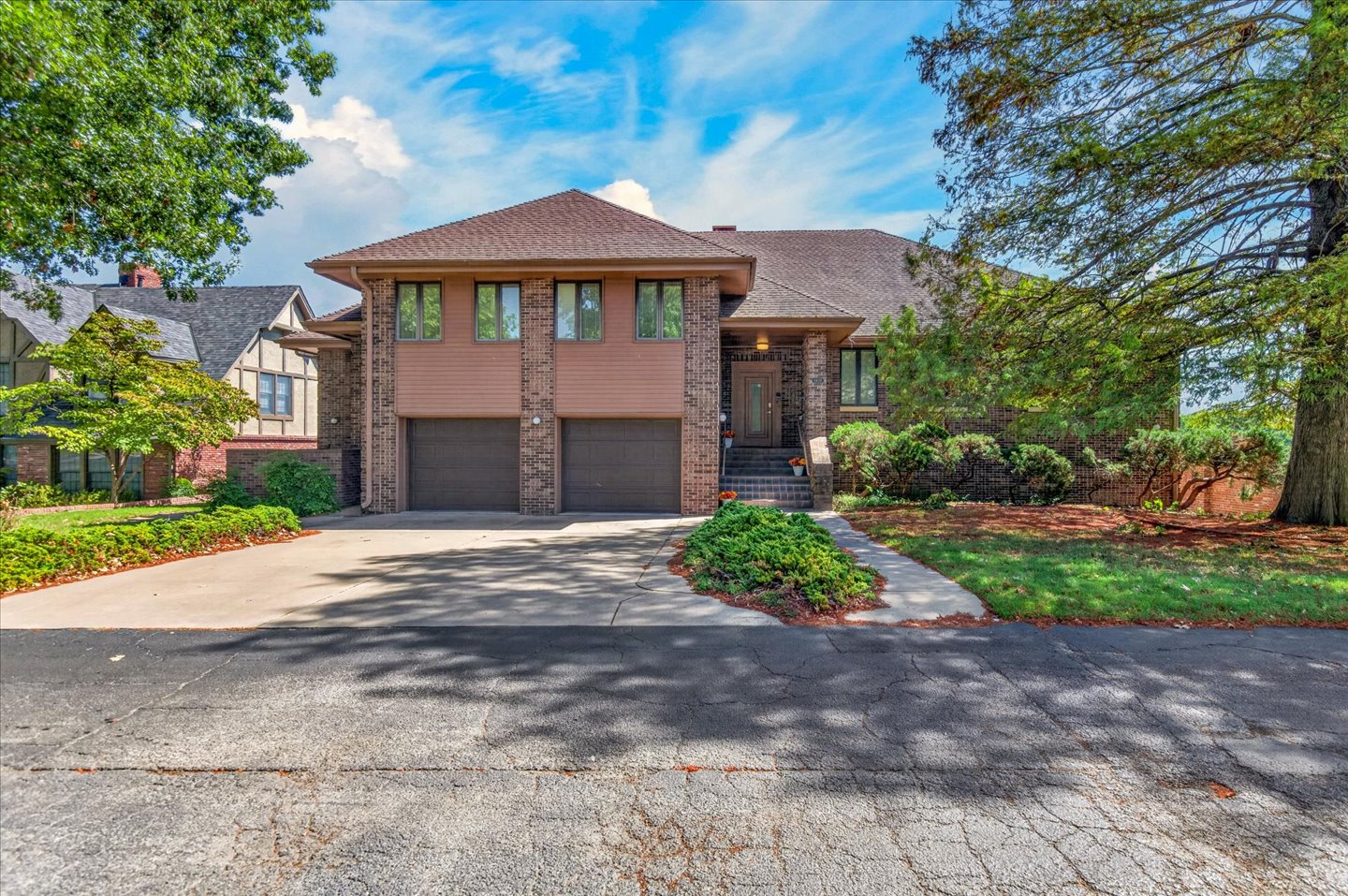 1420 Apple Alley Street Property Photo 1
