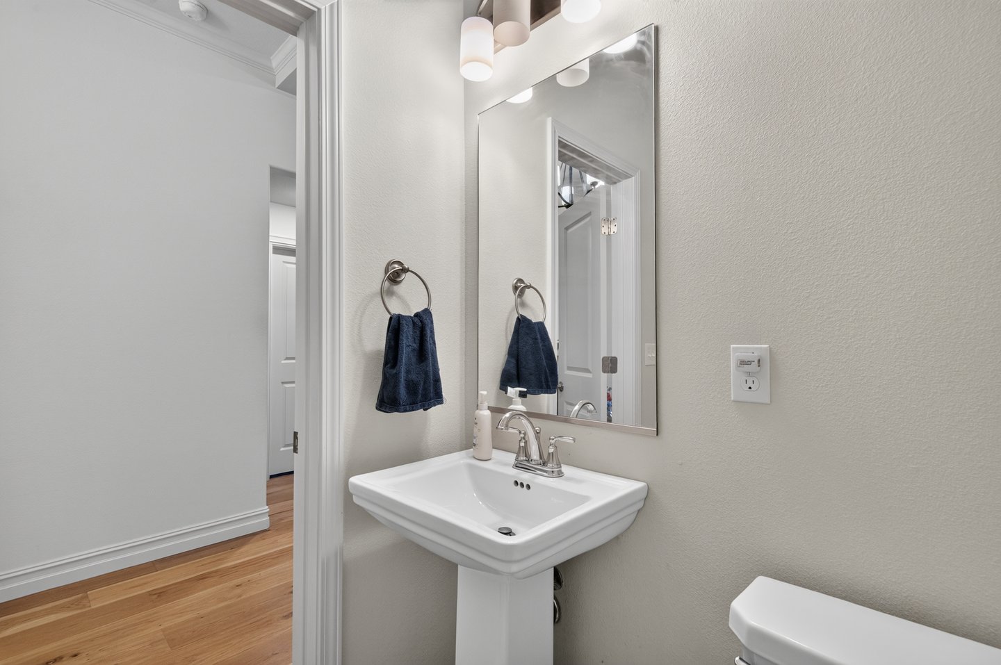 5523 Aspen Avenue Property Photo 24