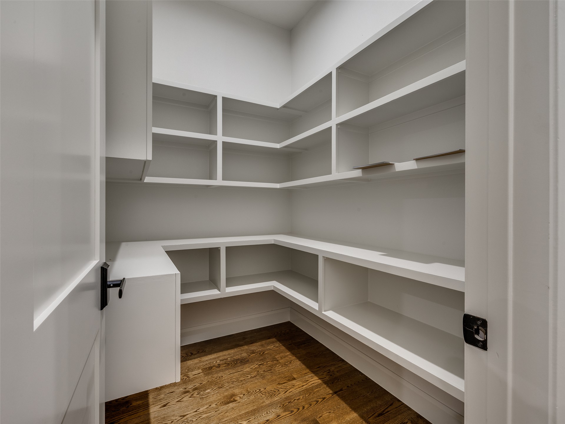 10775 S Sheridan Road Property Photo 50