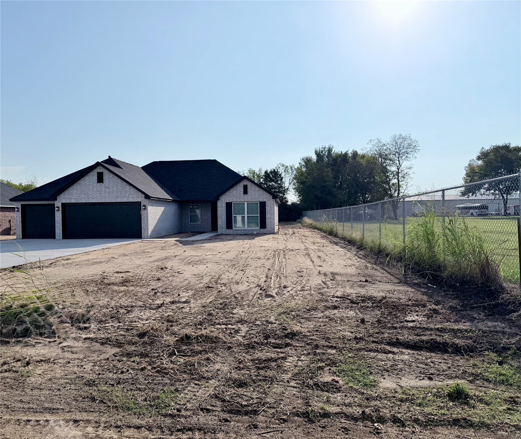 9937 N Osage Drive Property Photo 3