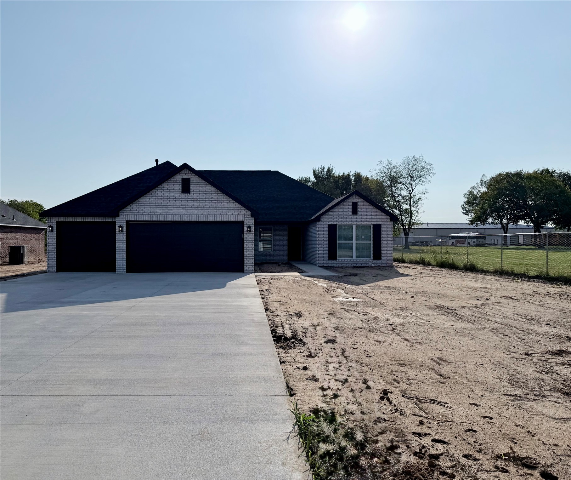 9937 N Osage Drive Property Photo 5