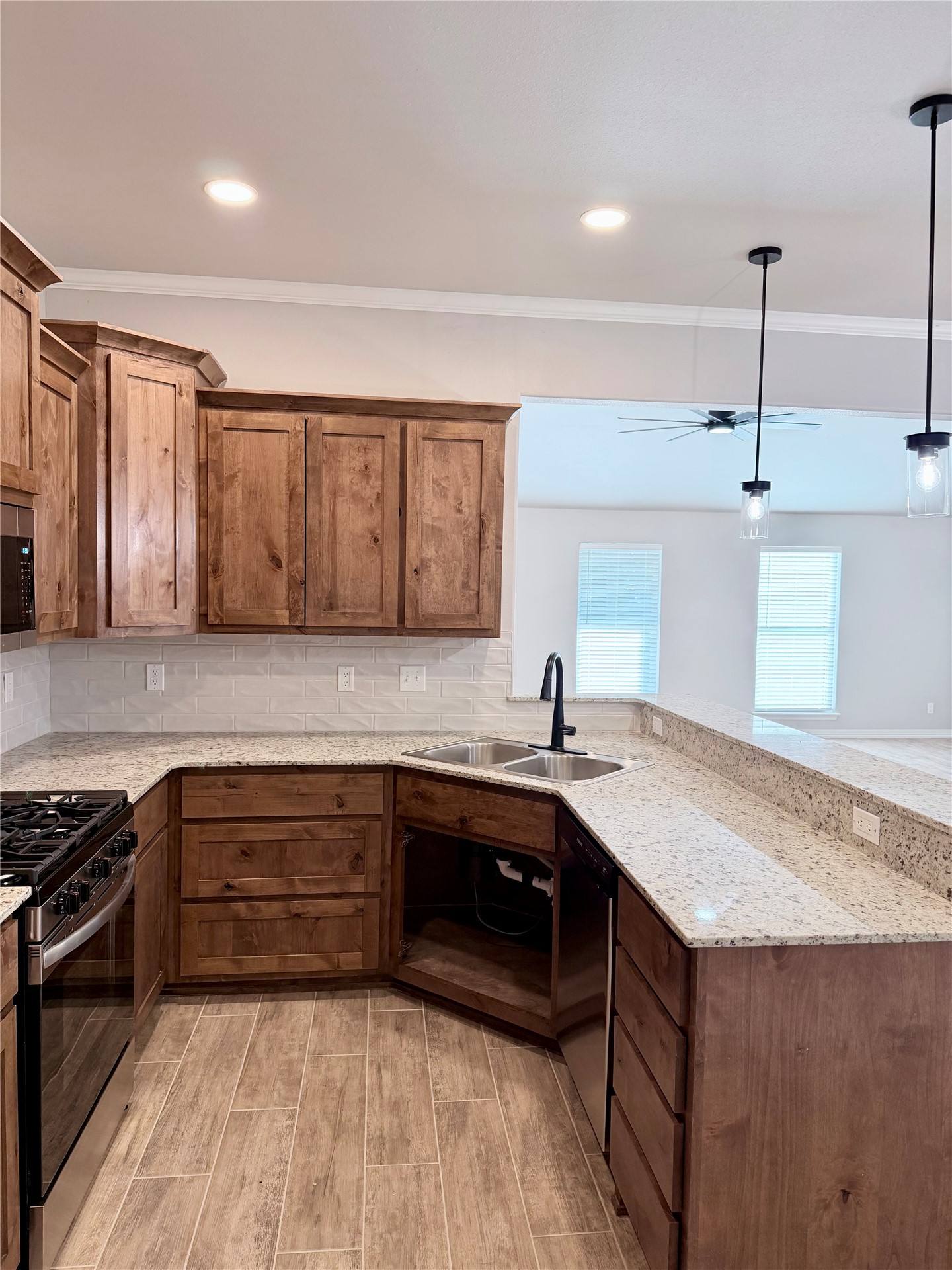9937 N Osage Drive Property Photo 12