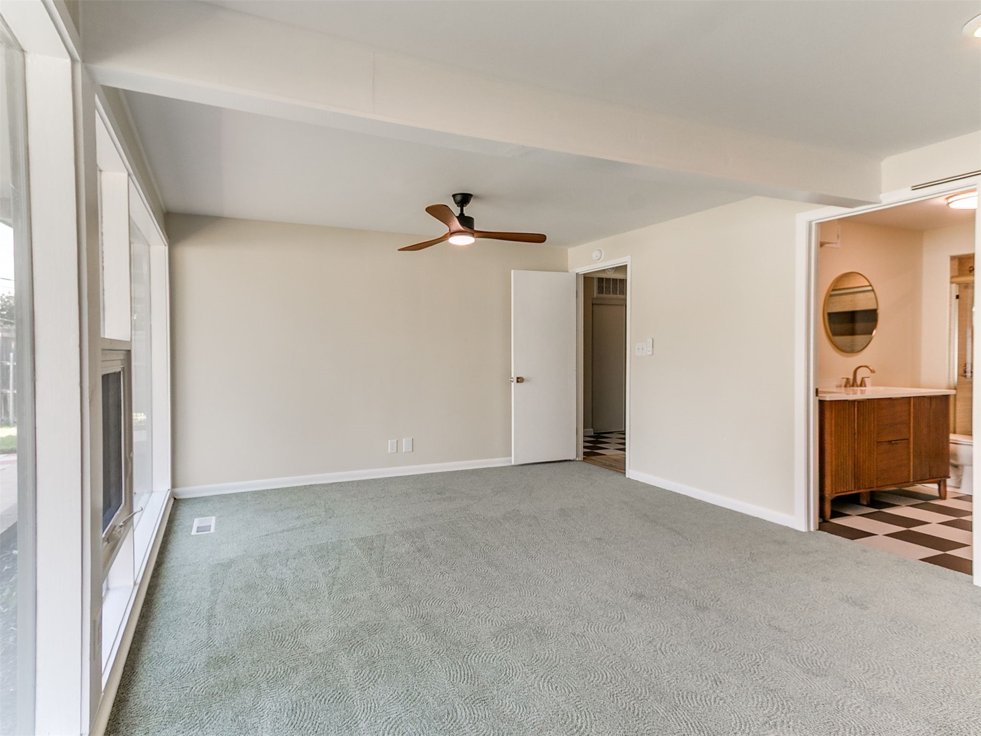 5357 E 26th Place Property Photo 28