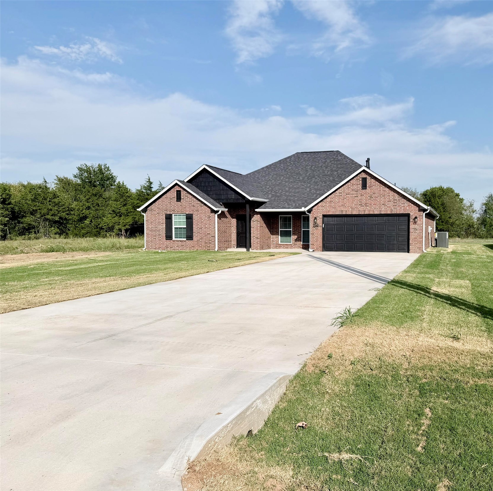 9945 N Osage Drive Property Photo 2