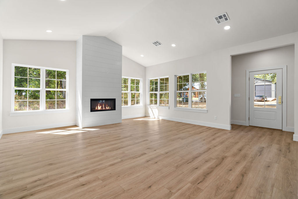 12195 Longboard Loop Property Photo 7