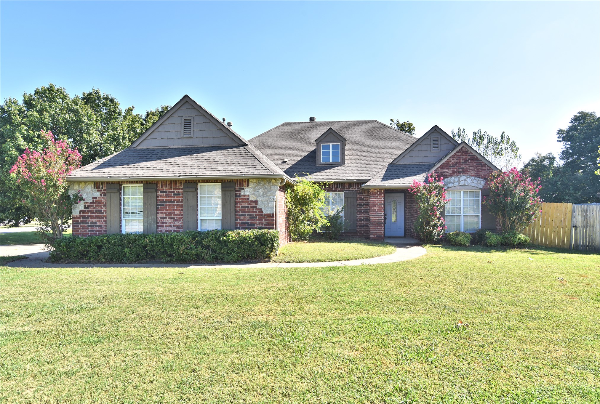 12325 Longhorn Circle
