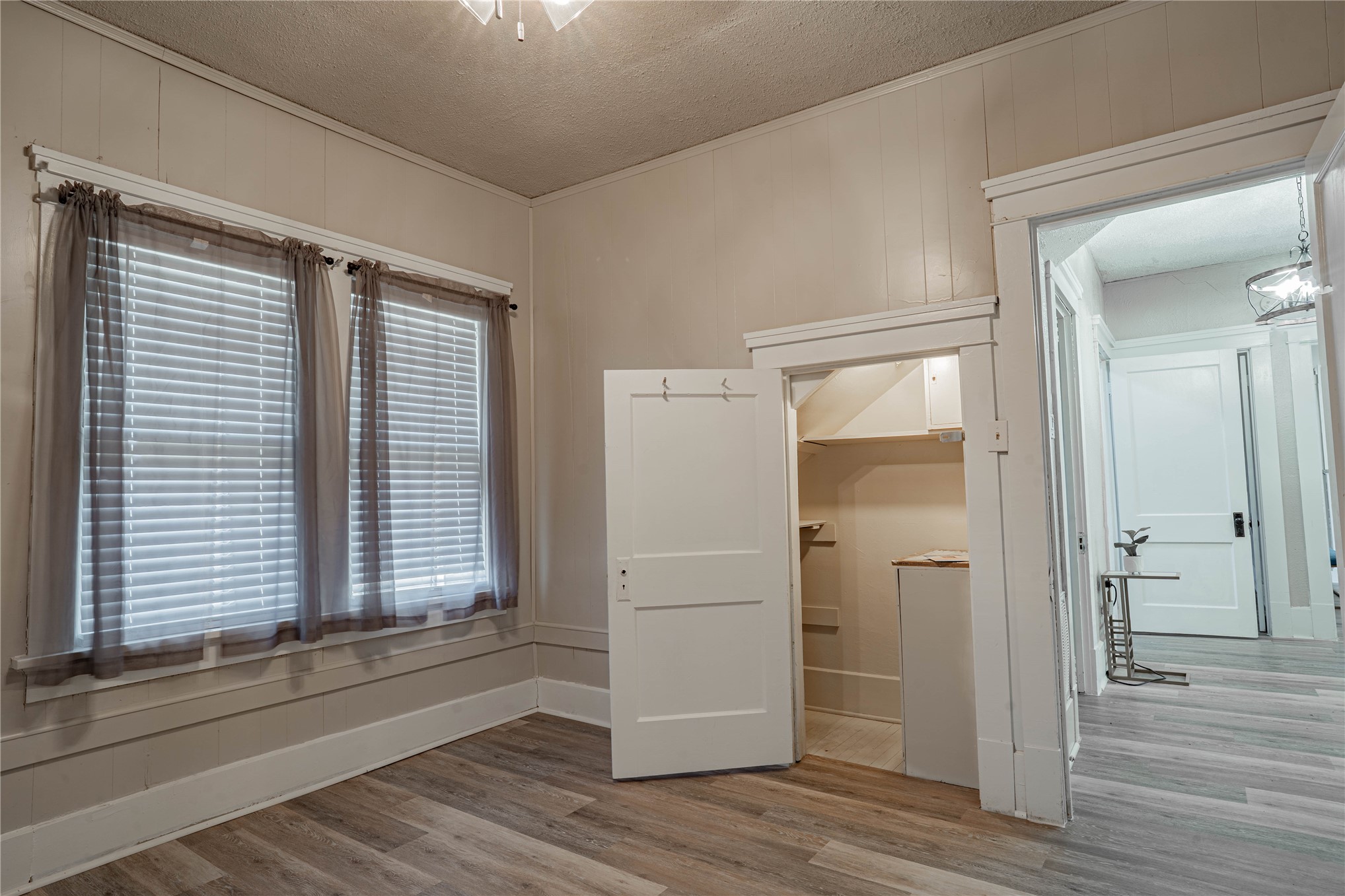 125 W 15th Street Property Photo 36