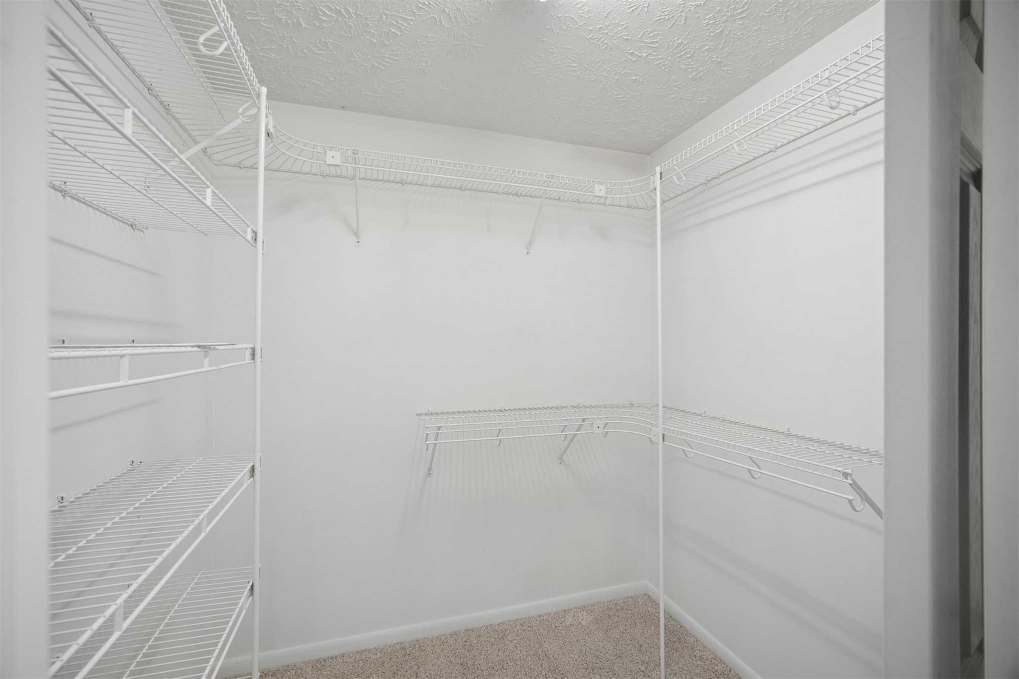 1303 N Iroquois Property Photo 30