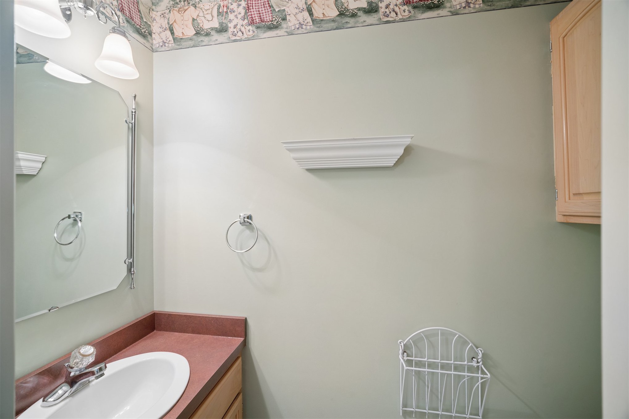 1303 N Iroquois Property Photo 32