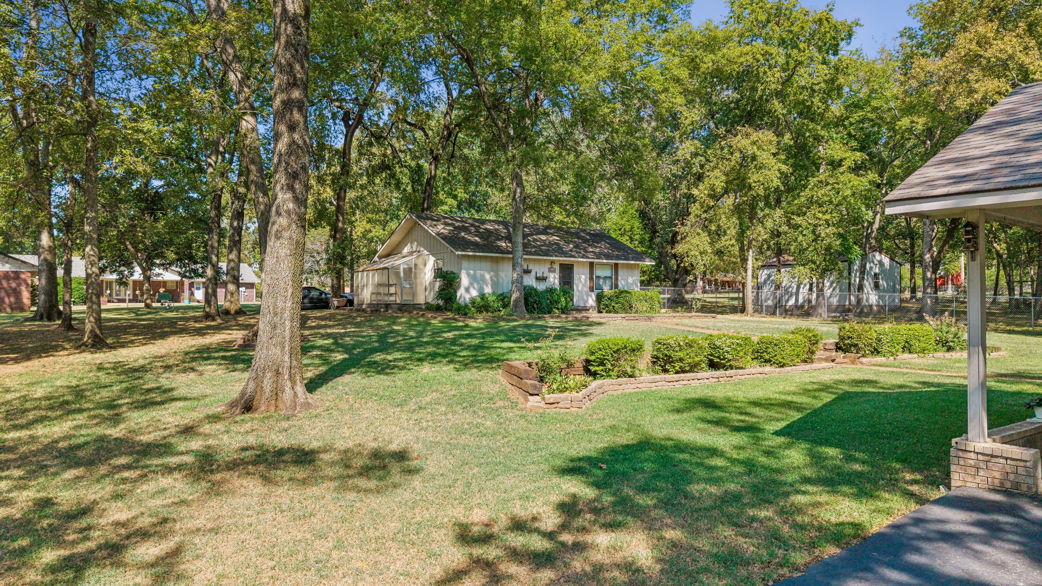 1303 N Iroquois Property Photo 38