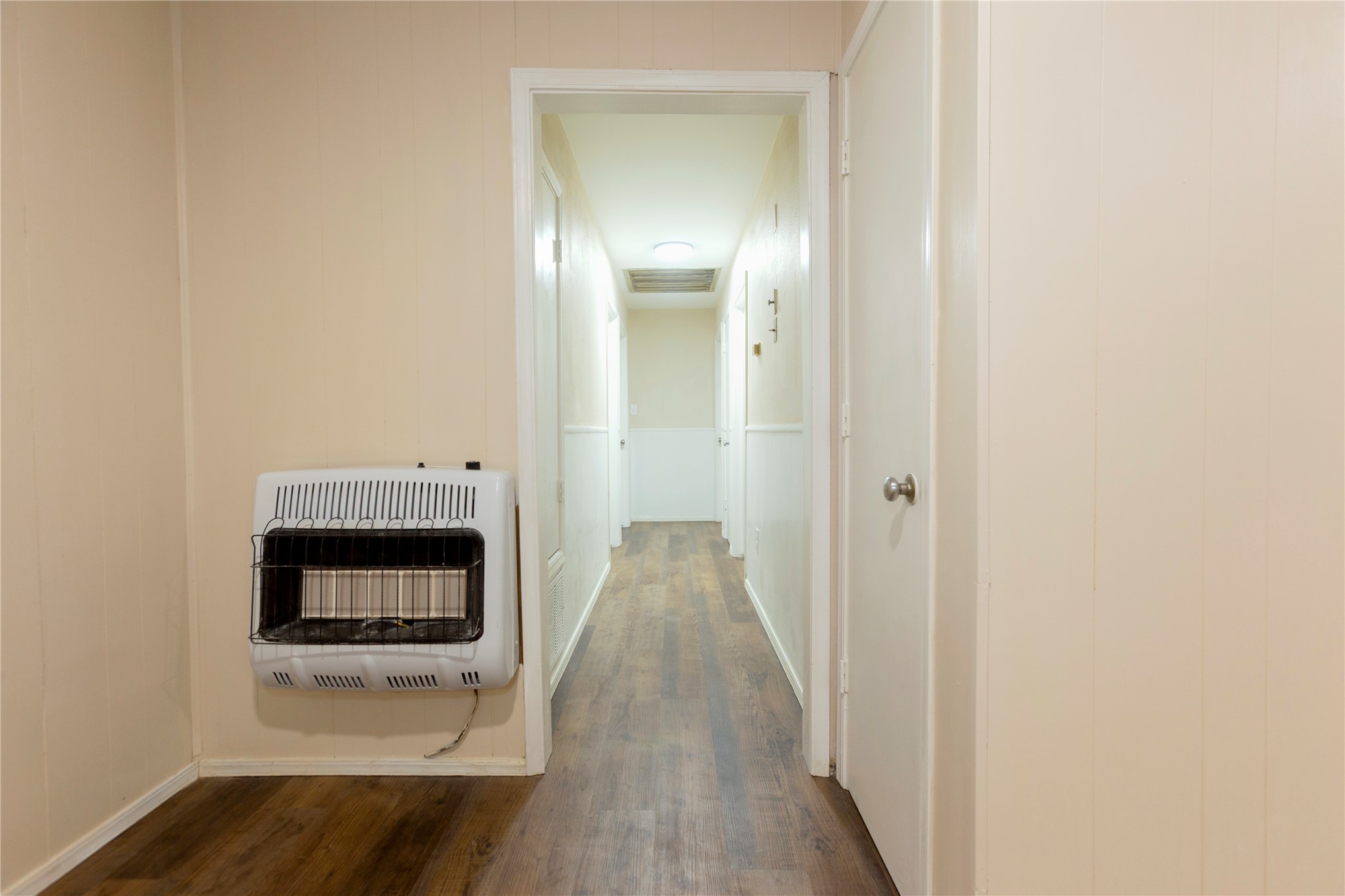 8141 High Hill Road Property Photo 4