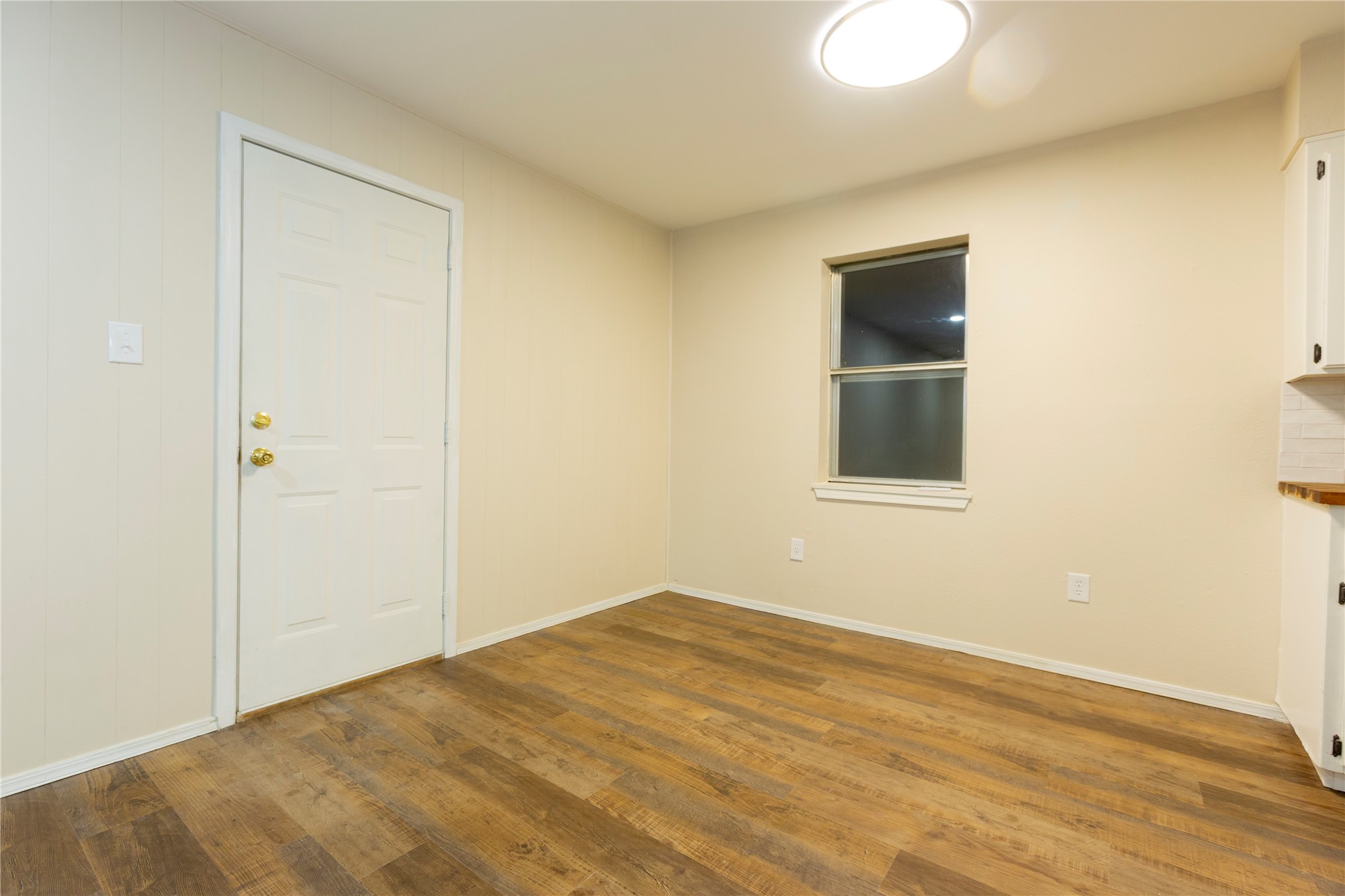 8141 High Hill Road Property Photo 8