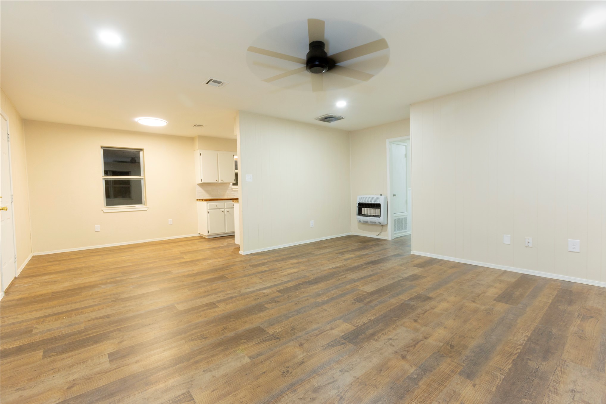 8141 High Hill Road Property Photo 9