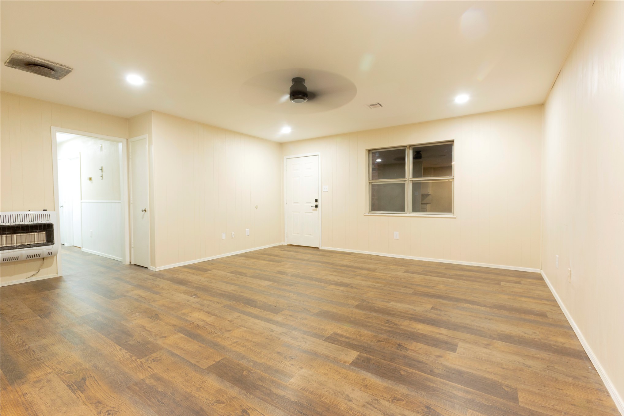 8141 High Hill Road Property Photo 10