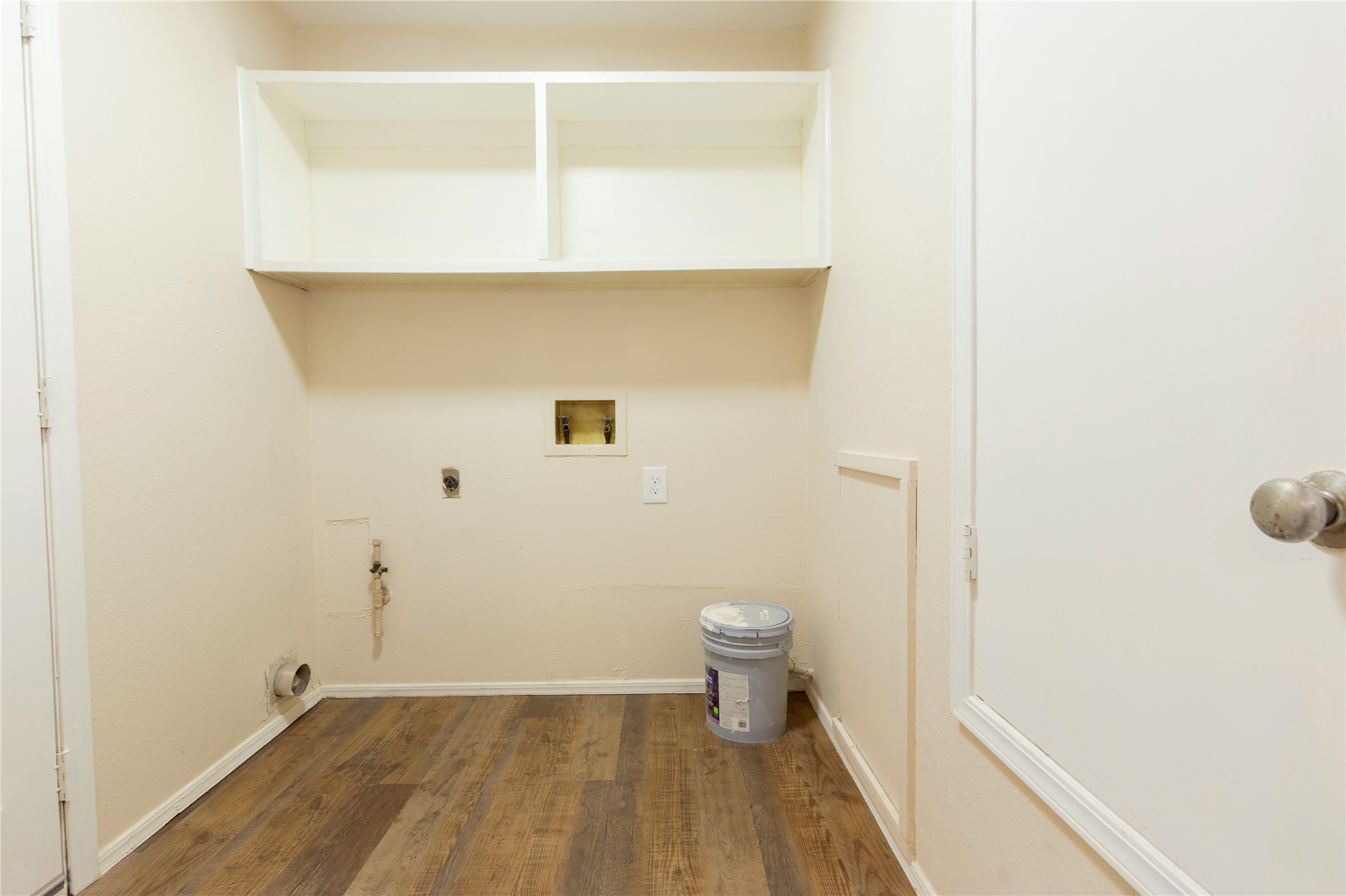 8141 High Hill Road Property Photo 19