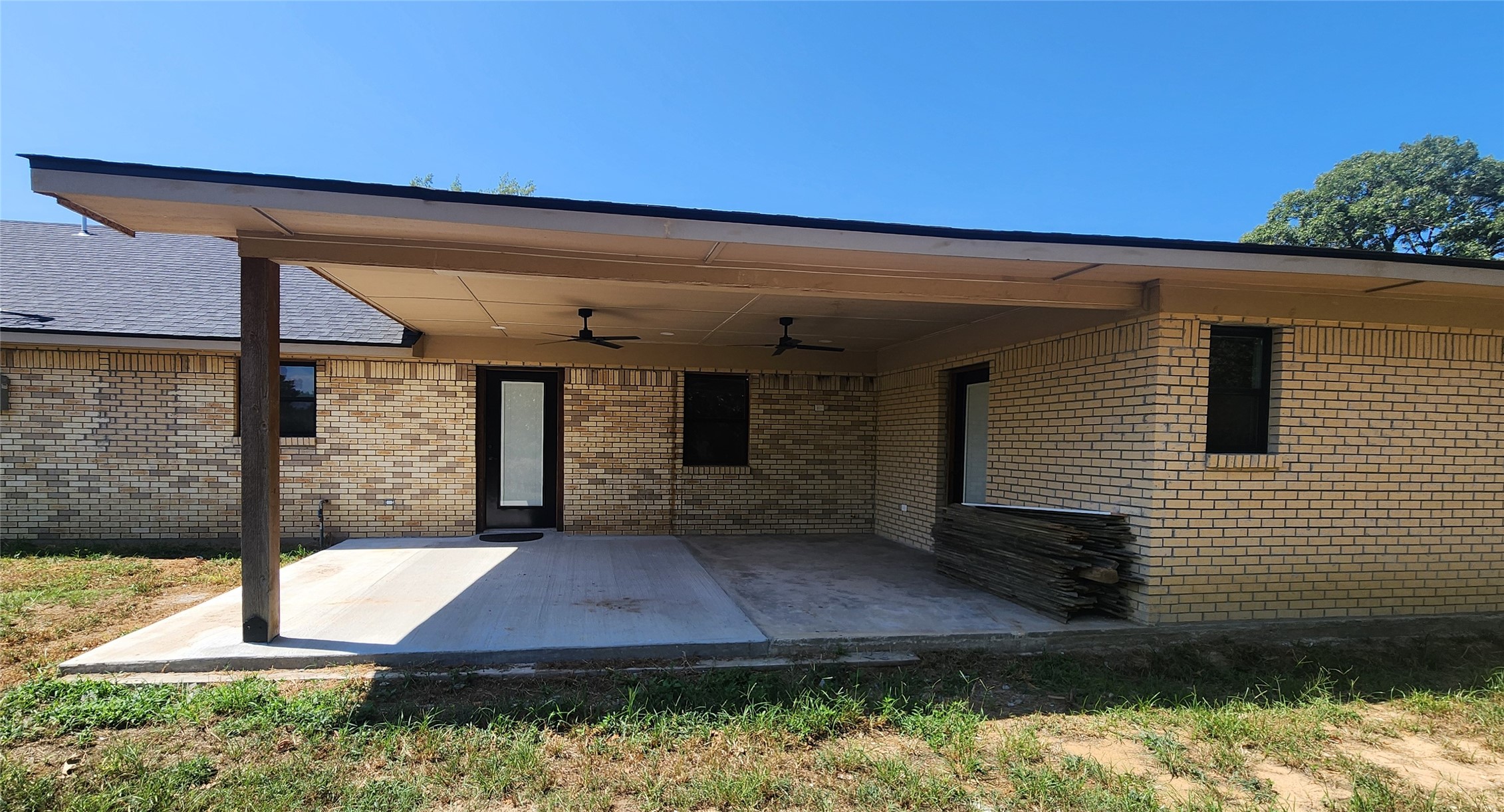 682 N Hickory Street Property Photo 13