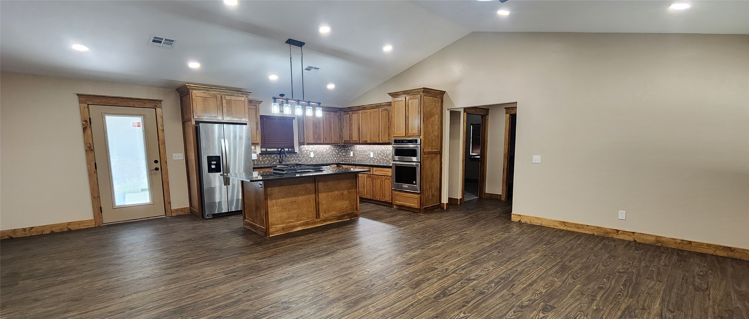 682 N Hickory Street Property Photo 18