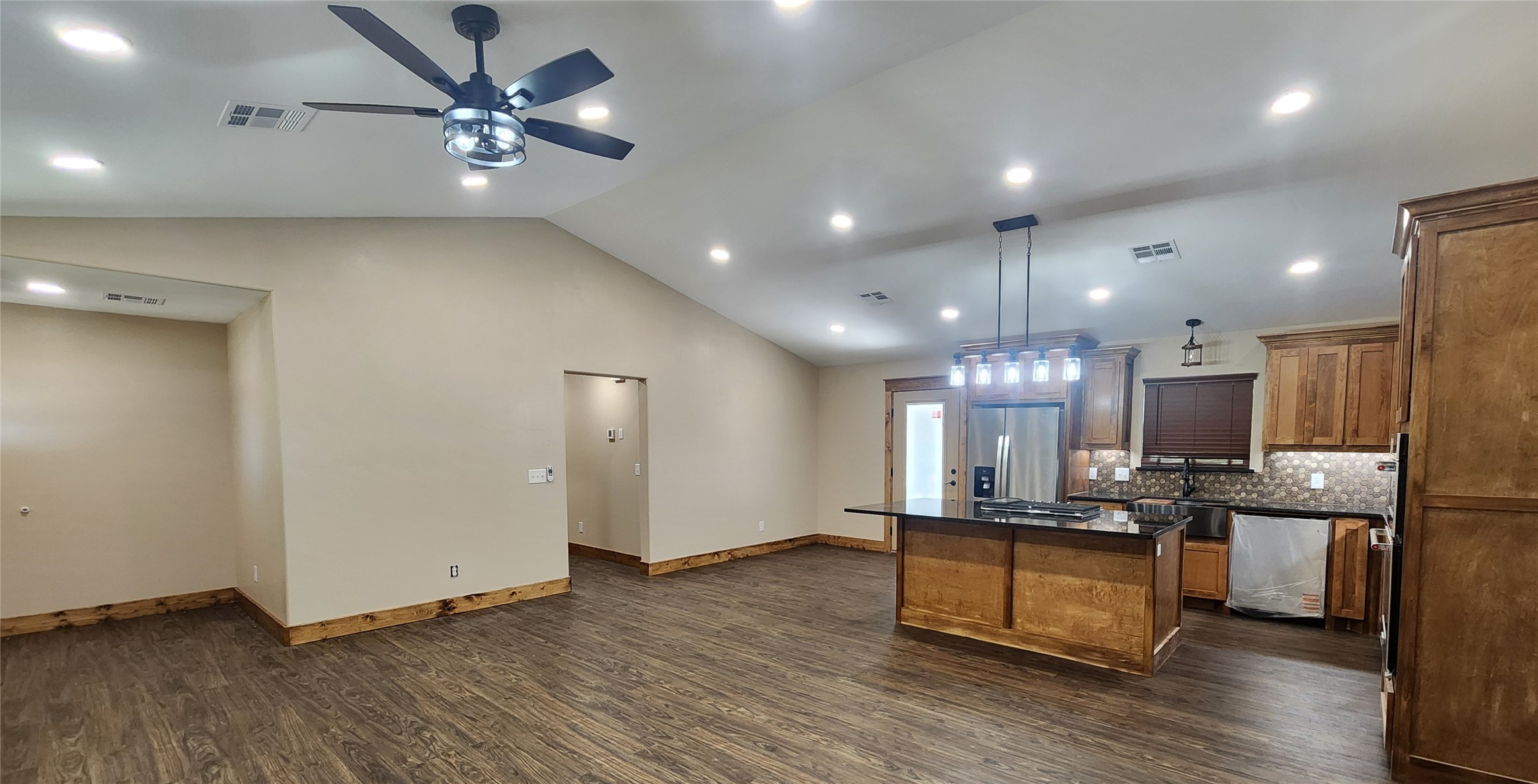 682 N Hickory Street Property Photo 20