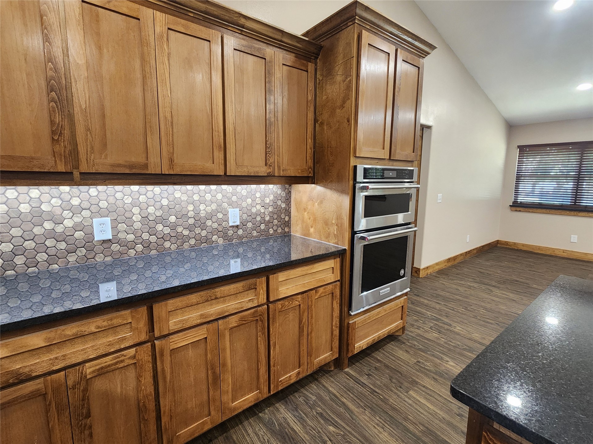 682 N Hickory Street Property Photo 29
