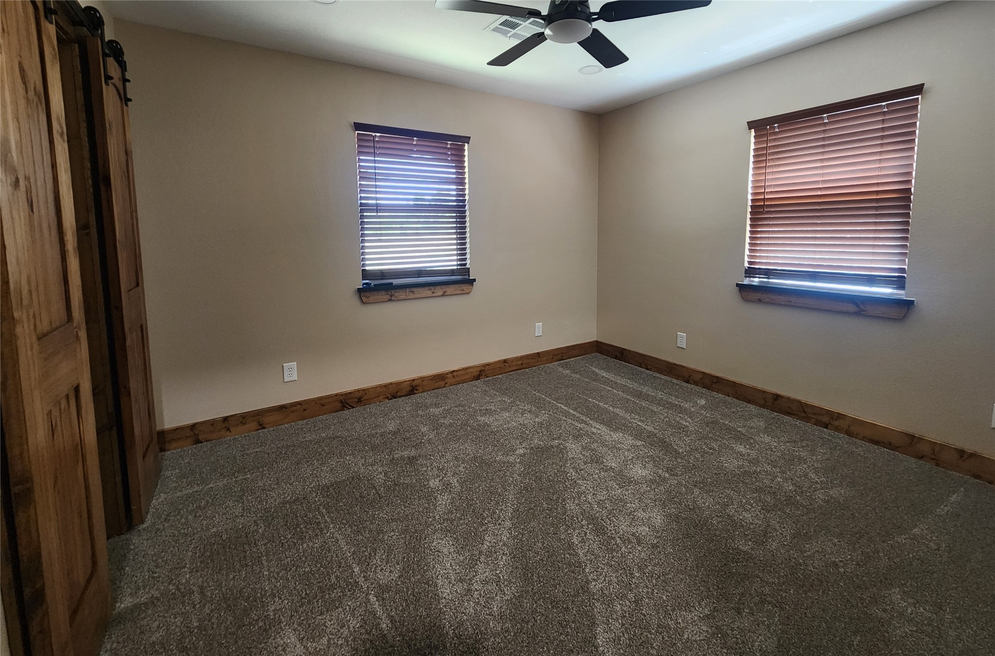 682 N Hickory Street Property Photo 63