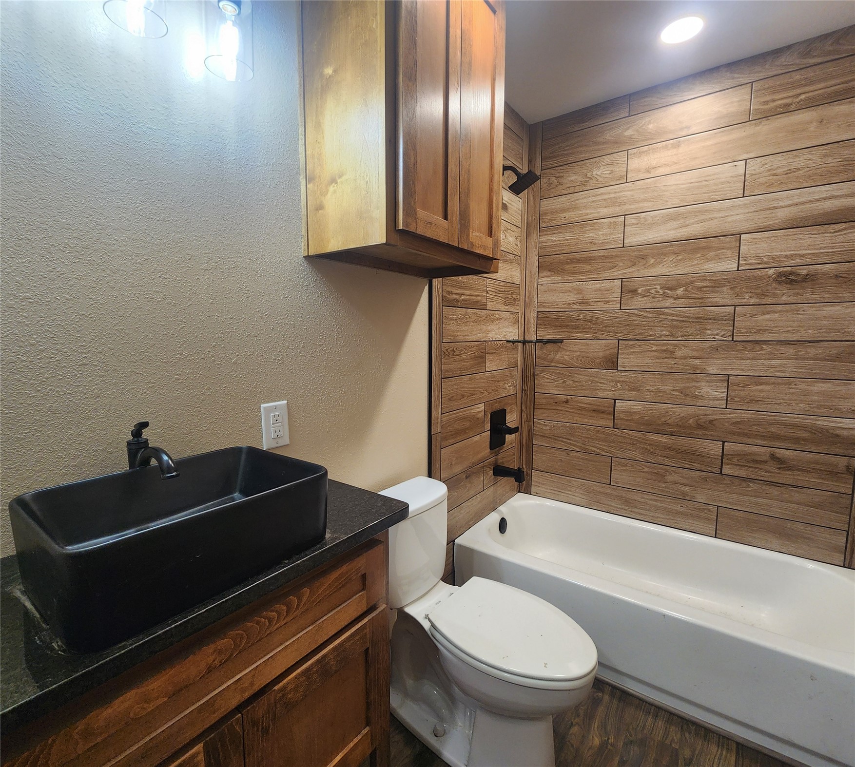 682 N Hickory Street Property Photo 65