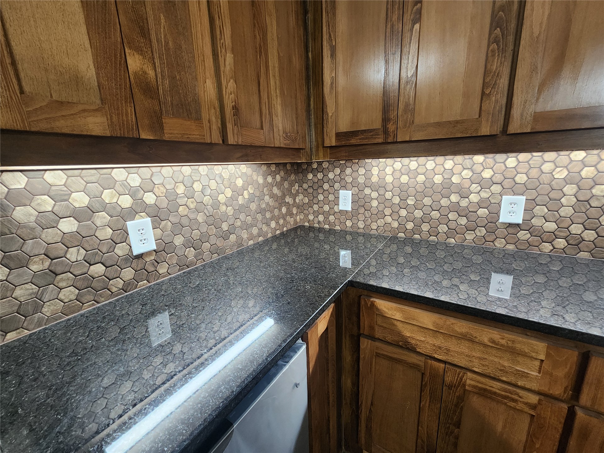 682 N Hickory Street Property Photo 73