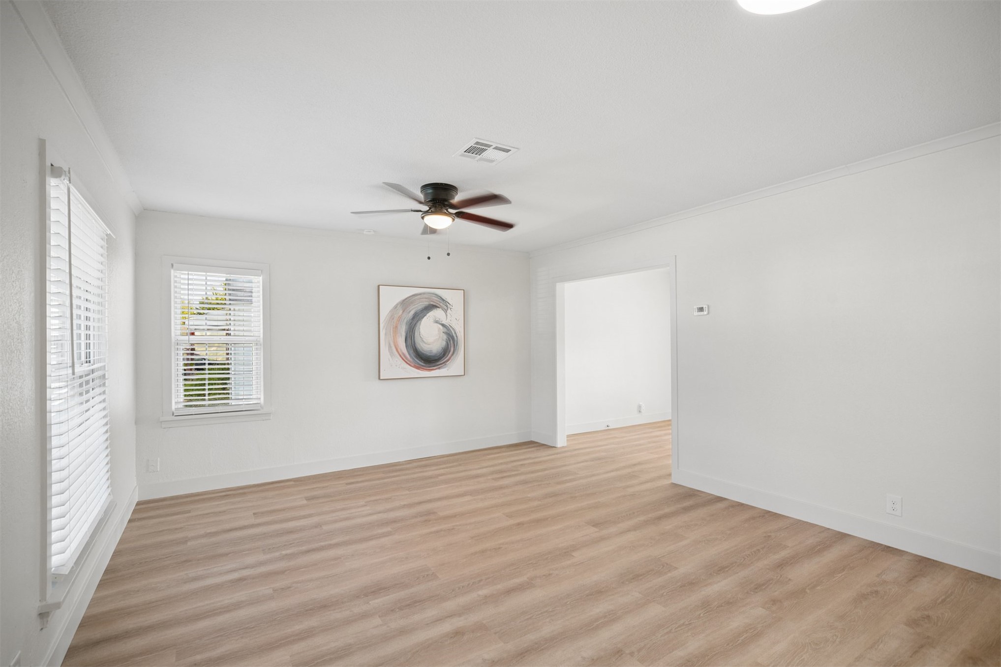 1229 S Fulton Avenue Property Photo 5