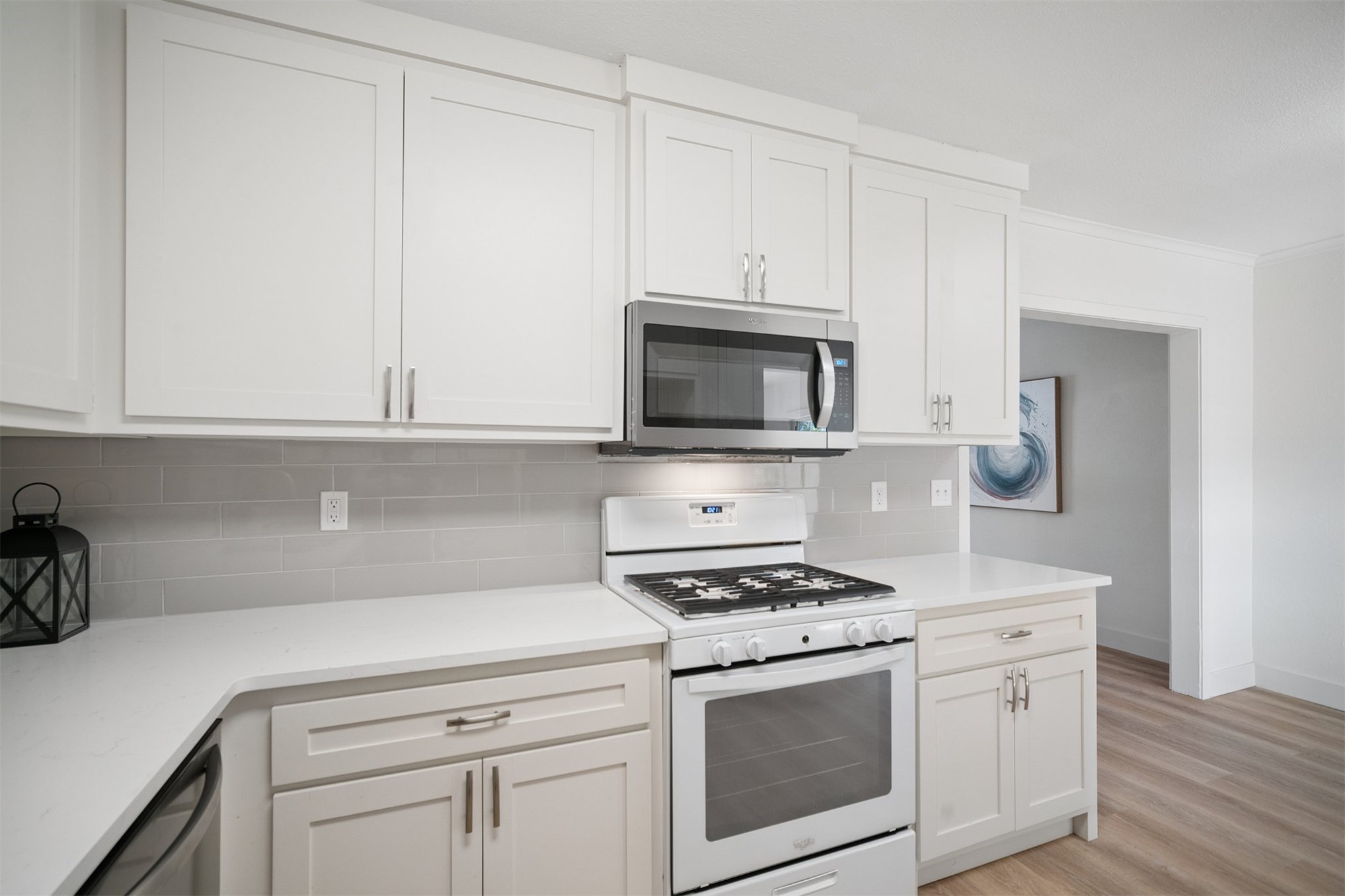 1229 S Fulton Avenue Property Photo 14