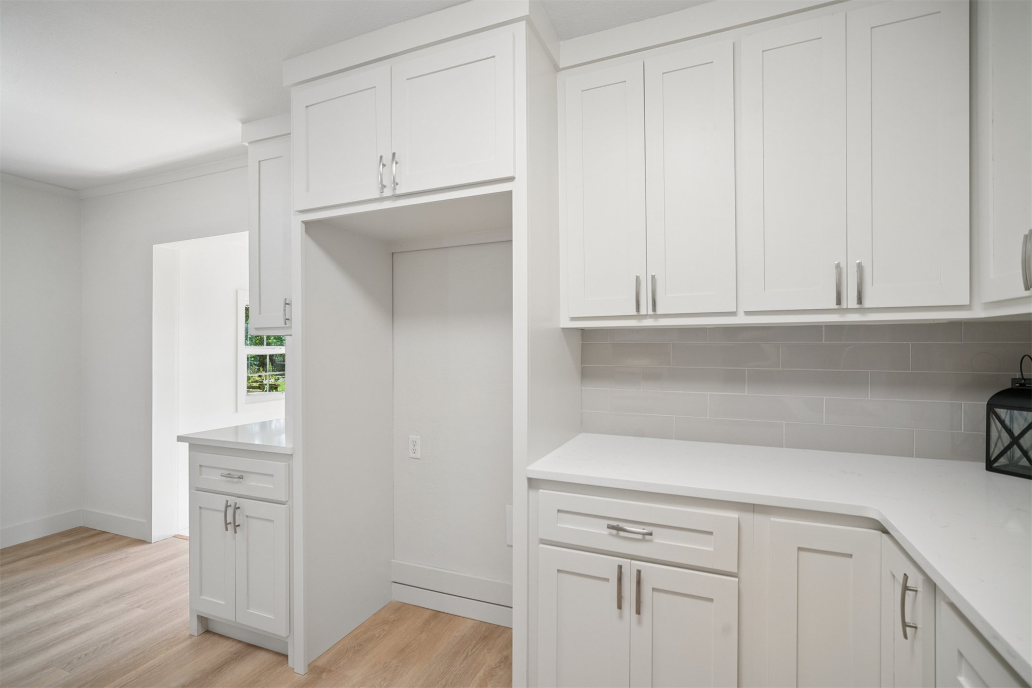 1229 S Fulton Avenue Property Photo 15