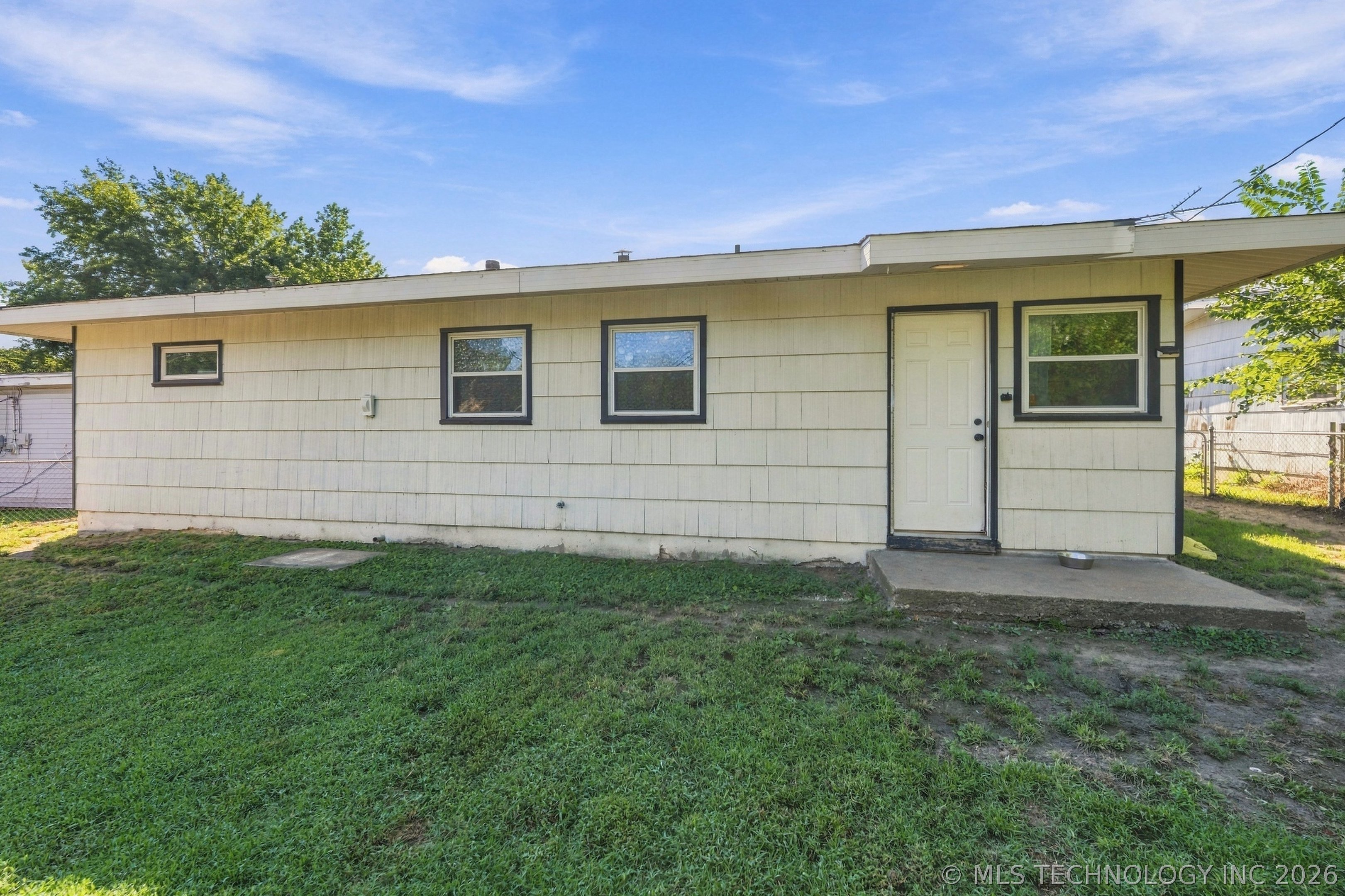 427 Meadowbrook Lane Property Photo 20