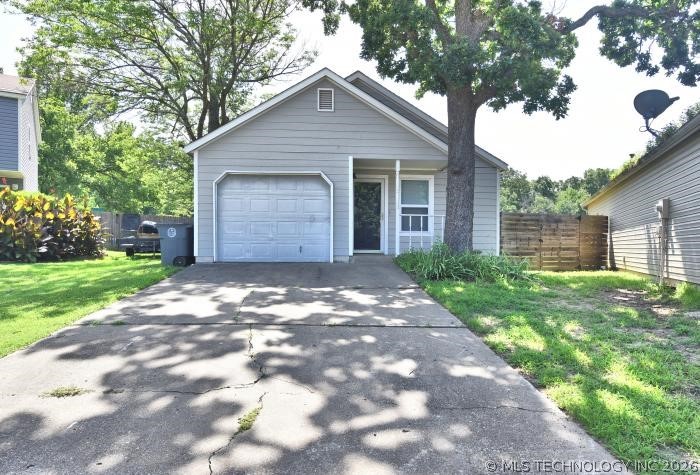 6105 S Vancouver Avenue Property Photo 1